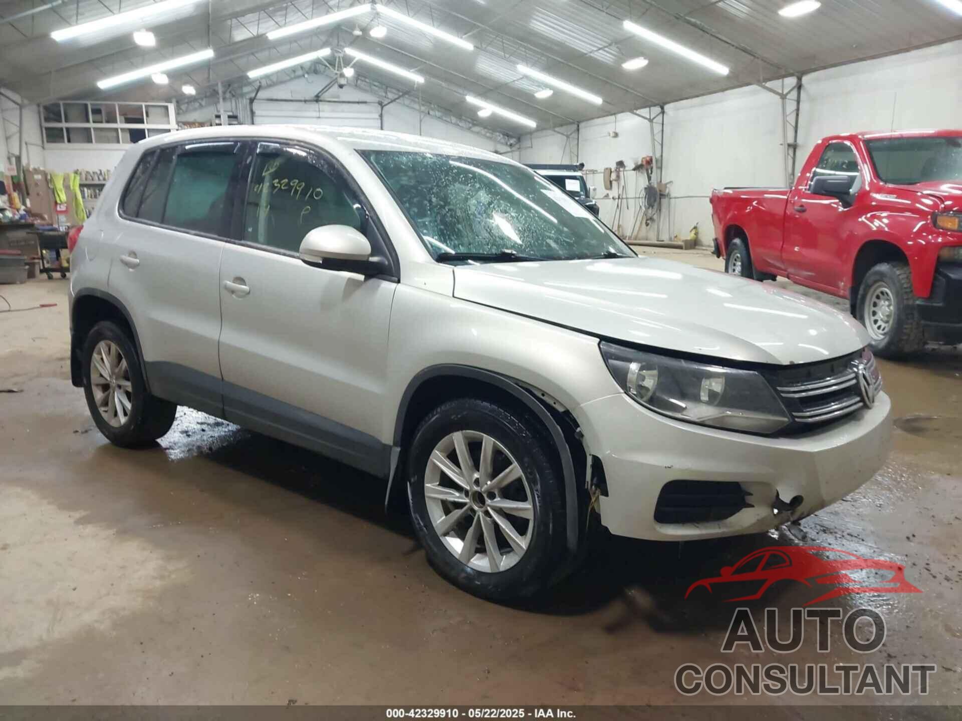 VOLKSWAGEN TIGUAN 2014 - WVGBV3AX3EW541423