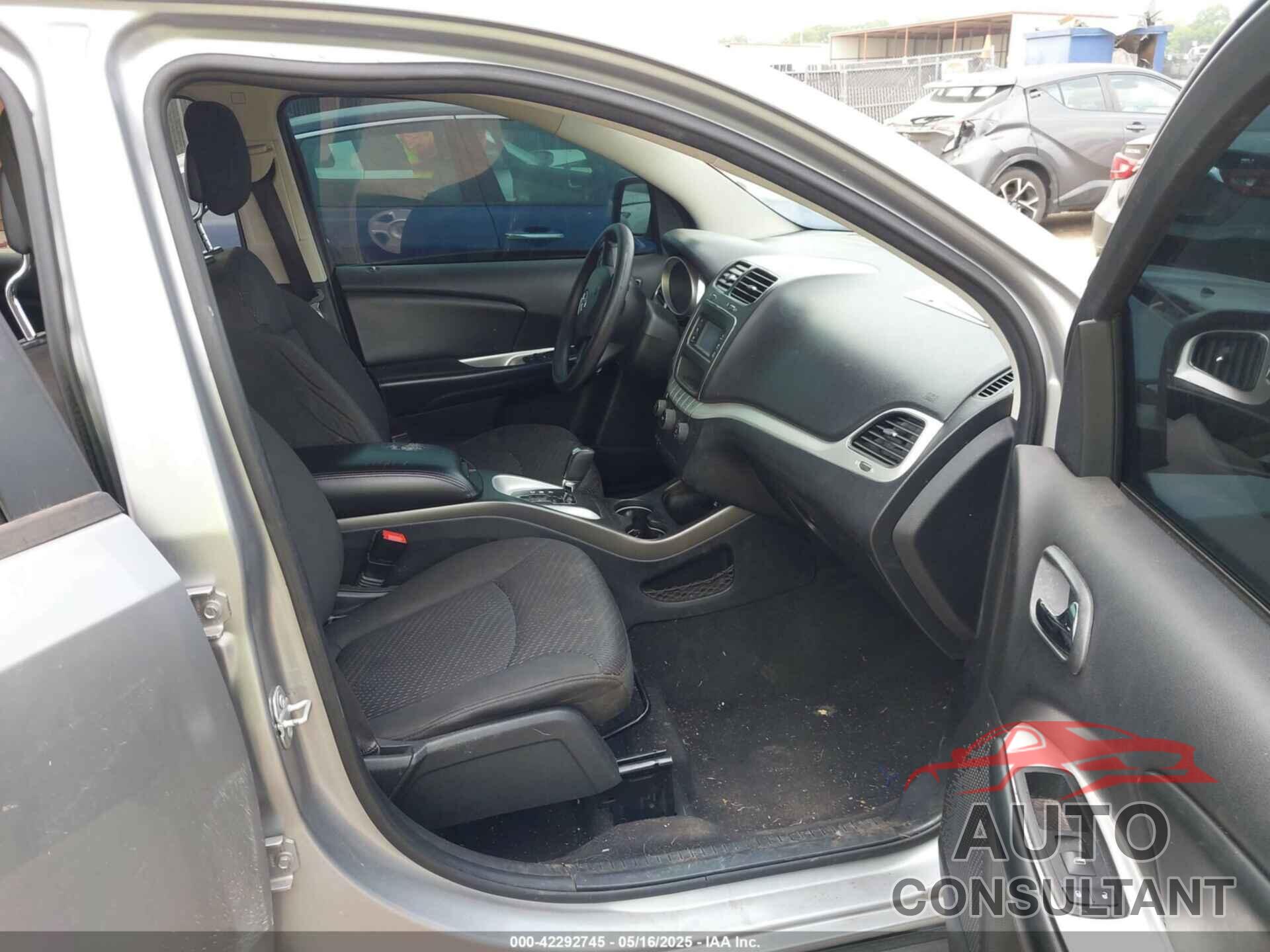 DODGE JOURNEY 2017 - 3C4PDCBG7HT588850