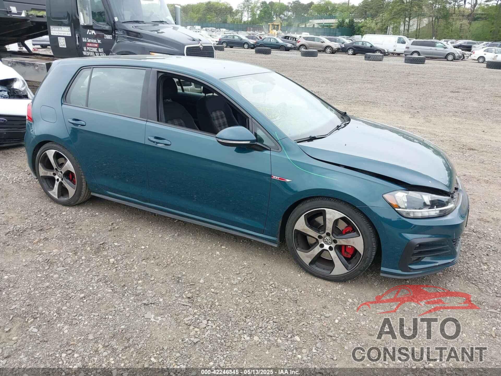 VOLKSWAGEN GOLF GTI 2019 - 3VW5T7AU5KM025738