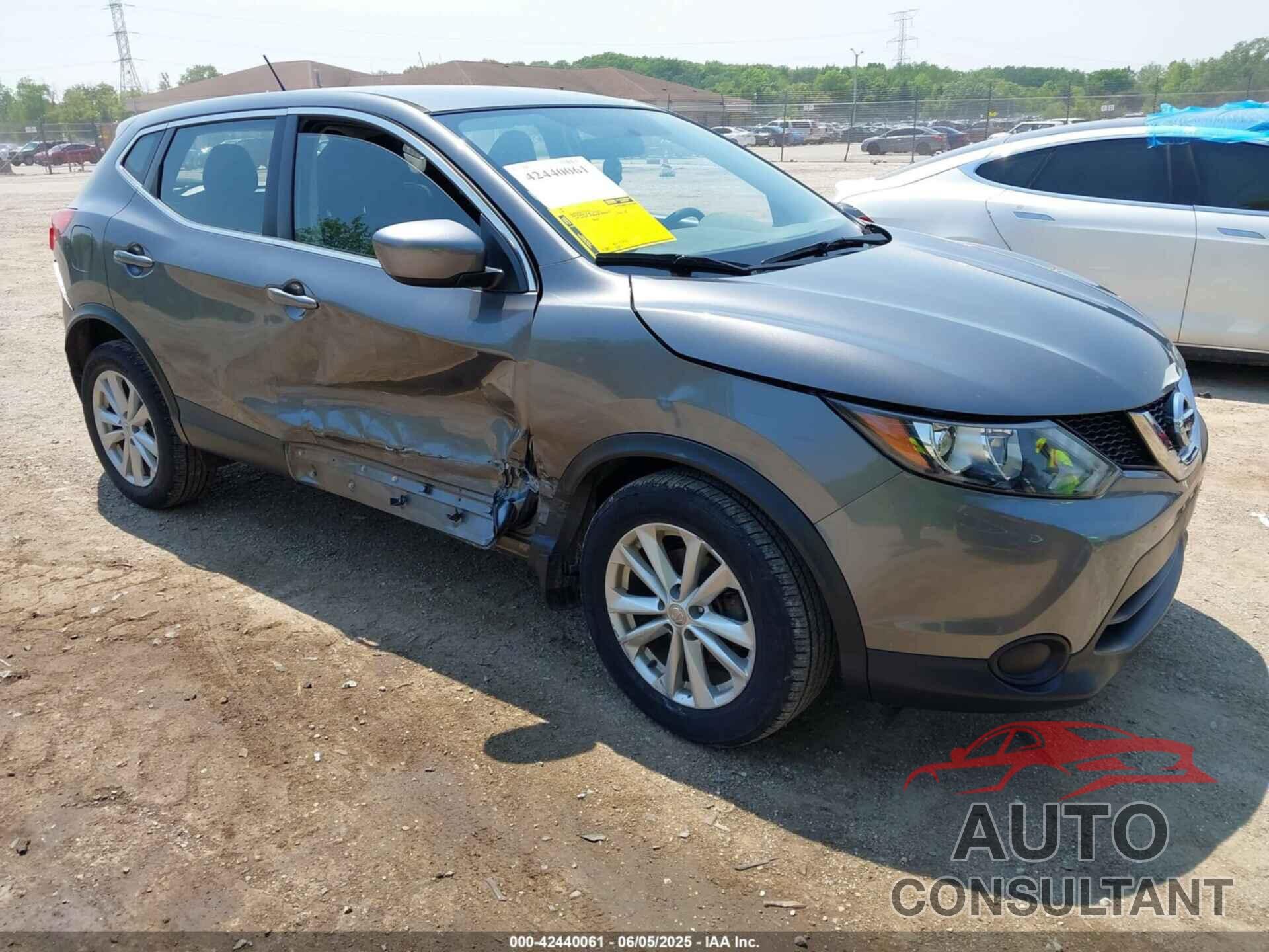 NISSAN ROGUE SPORT 2017 - JN1BJ1CR6HW142760