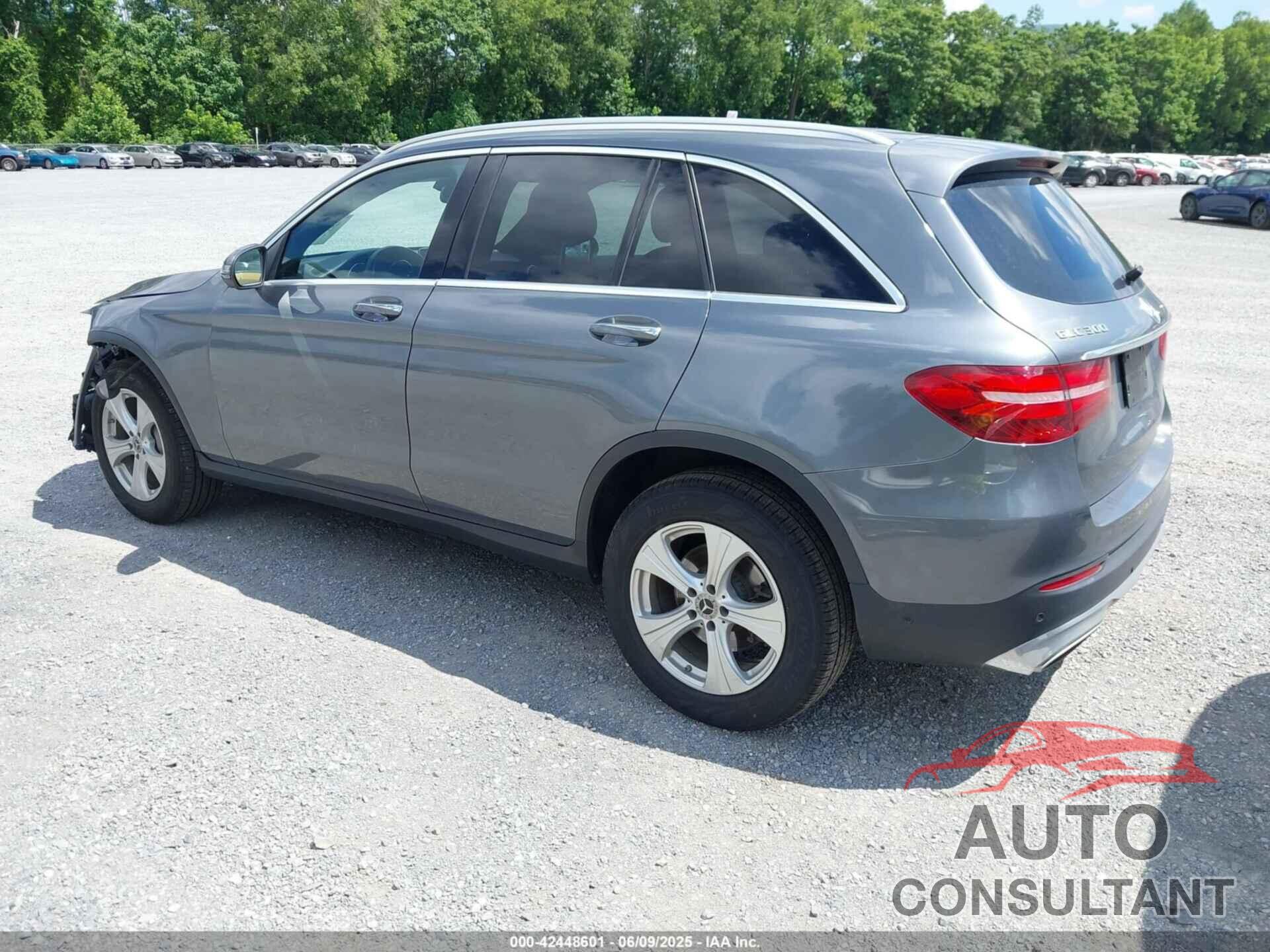 MERCEDES-BENZ GLC 300 2018 - WDC0G4KB3JV032831
