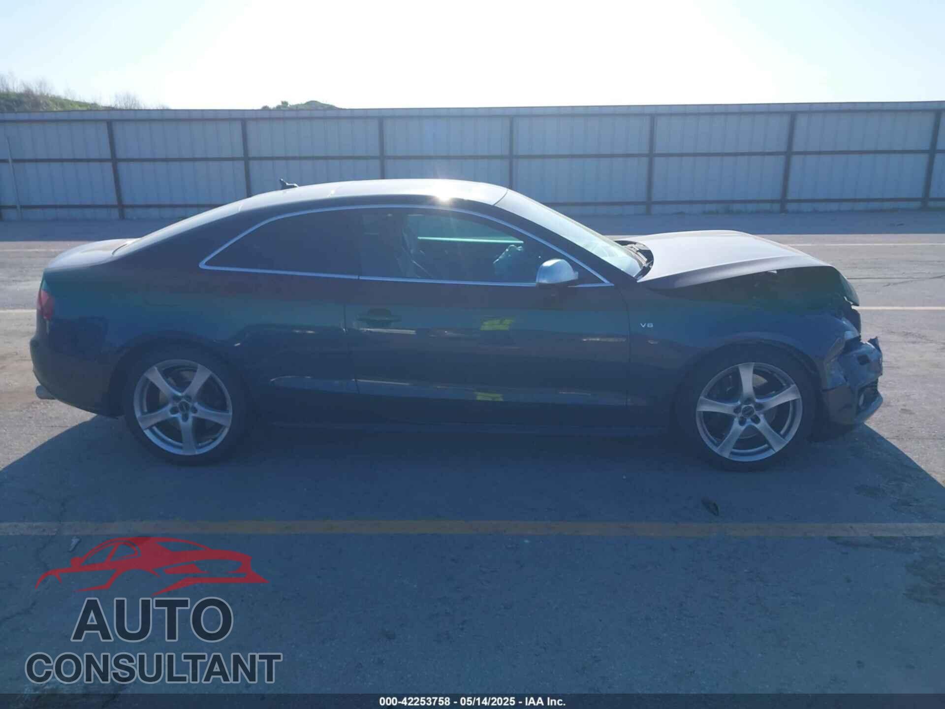 AUDI S5 2012 - WAUCVAFR6CA032117