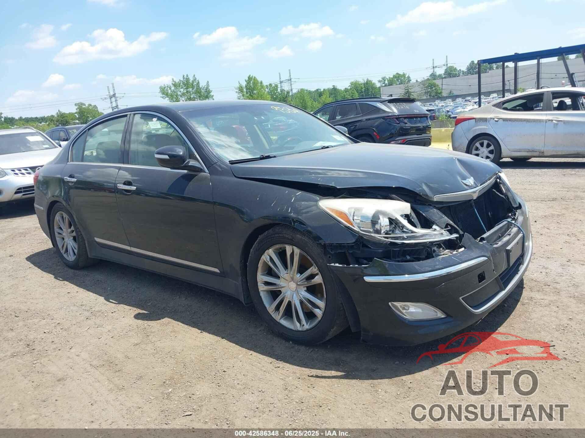 HYUNDAI GENESIS 2012 - KMHGC4DF6C4179536