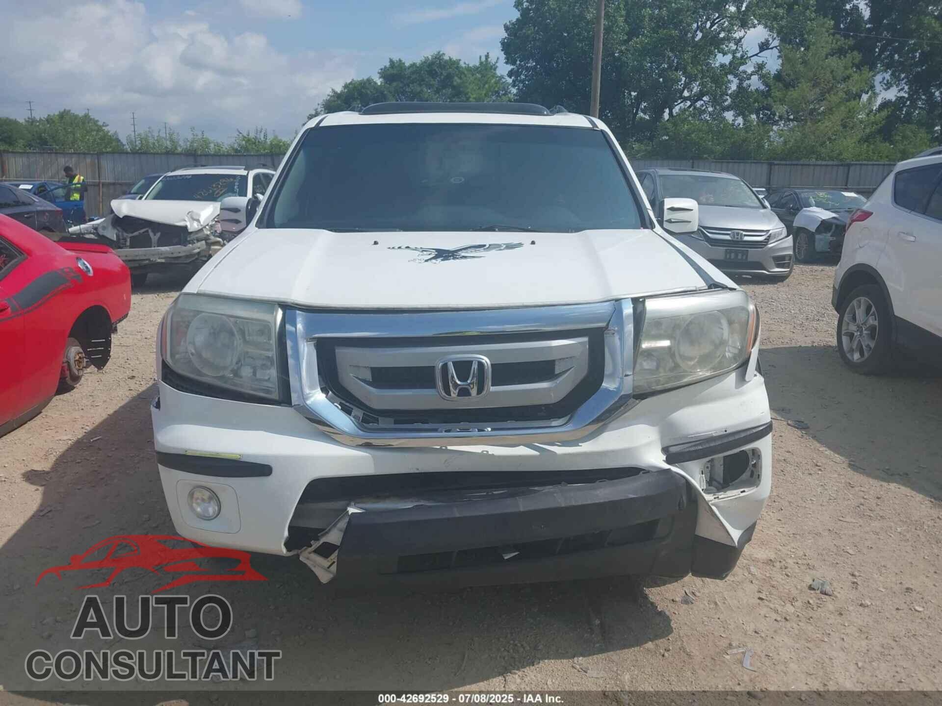 HONDA PILOT 2011 - 5FNYF3H76BB005275