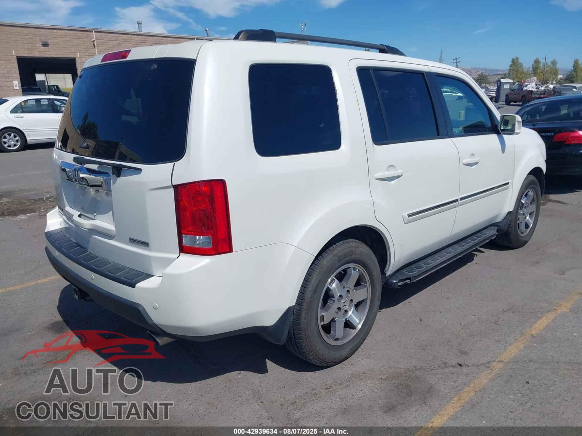 HONDA PILOT 2011 - 5FNYF3H98BB034357