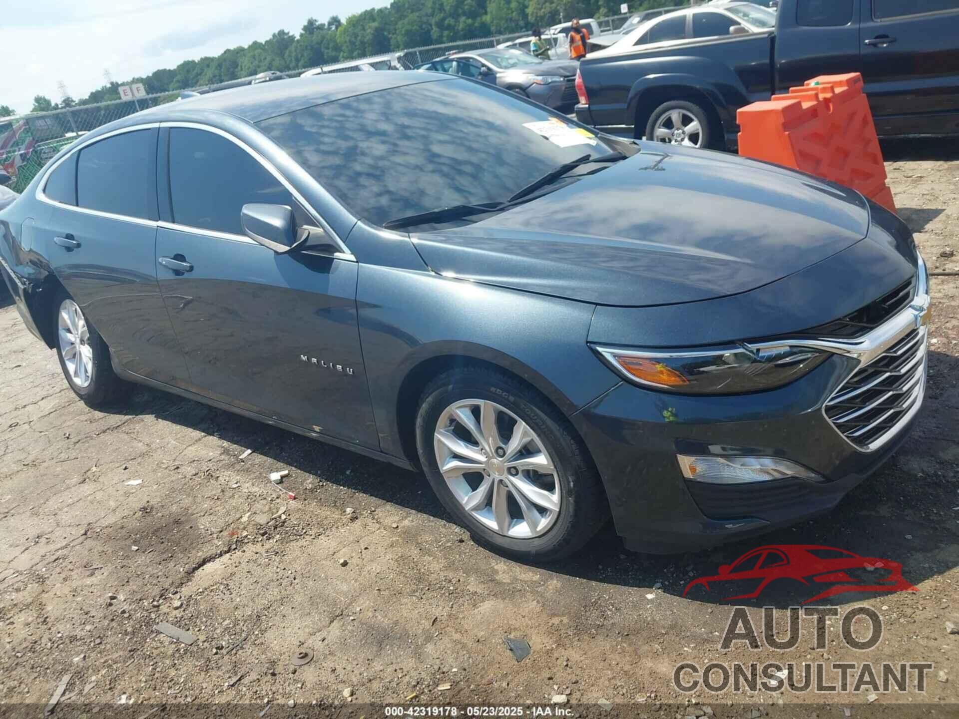 CHEVROLET MALIBU 2021 - 1G1ZD5ST7MF007457
