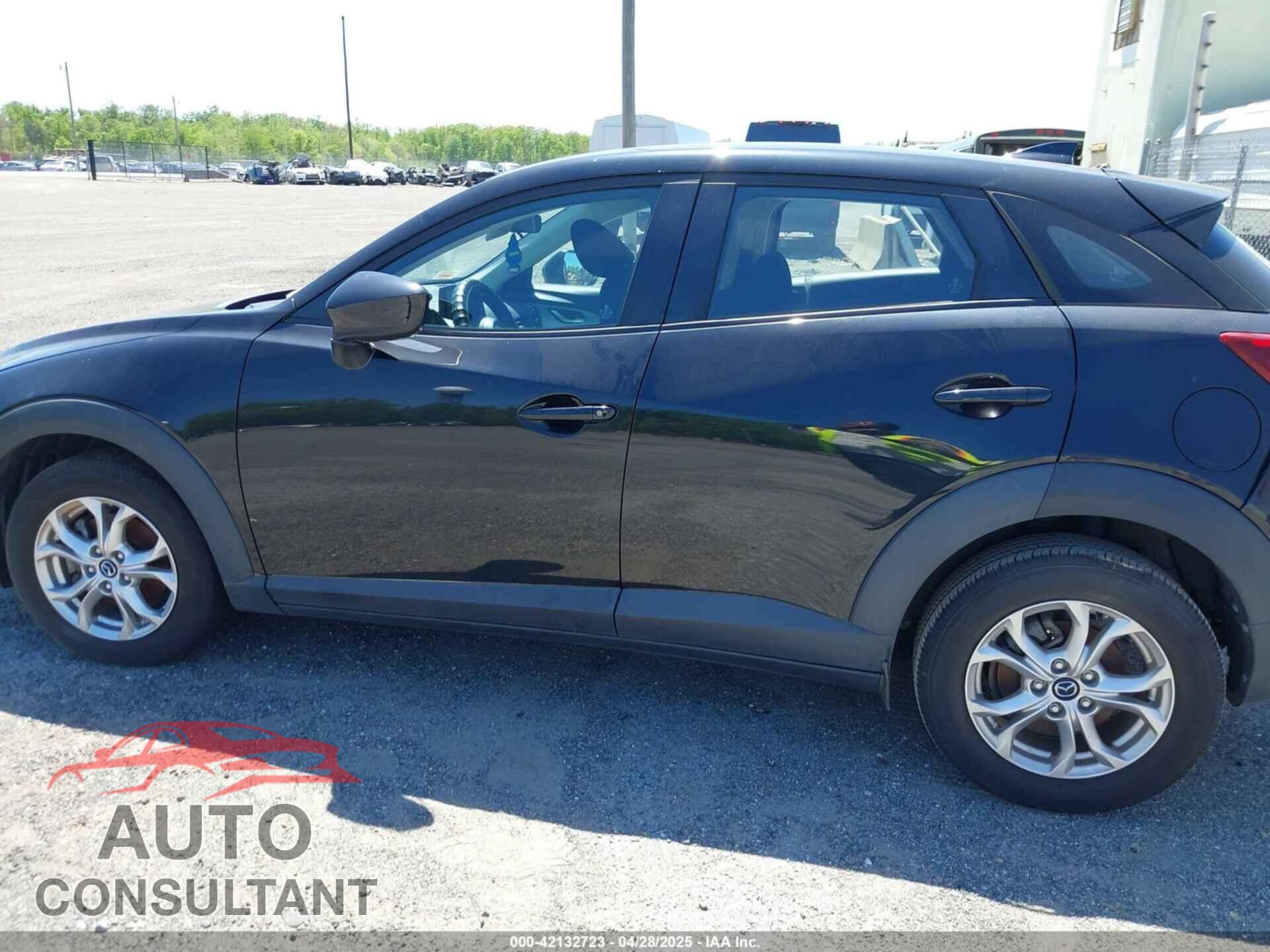 MAZDA CX-3 2018 - JM1DKFB73J0314686
