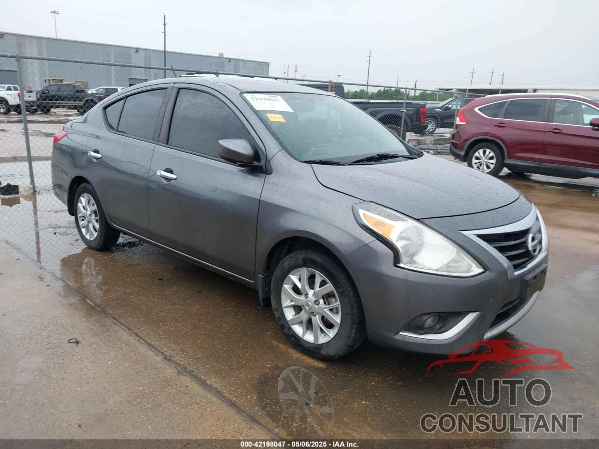 NISSAN VERSA 2018 - 3N1CN7AP8JL860805