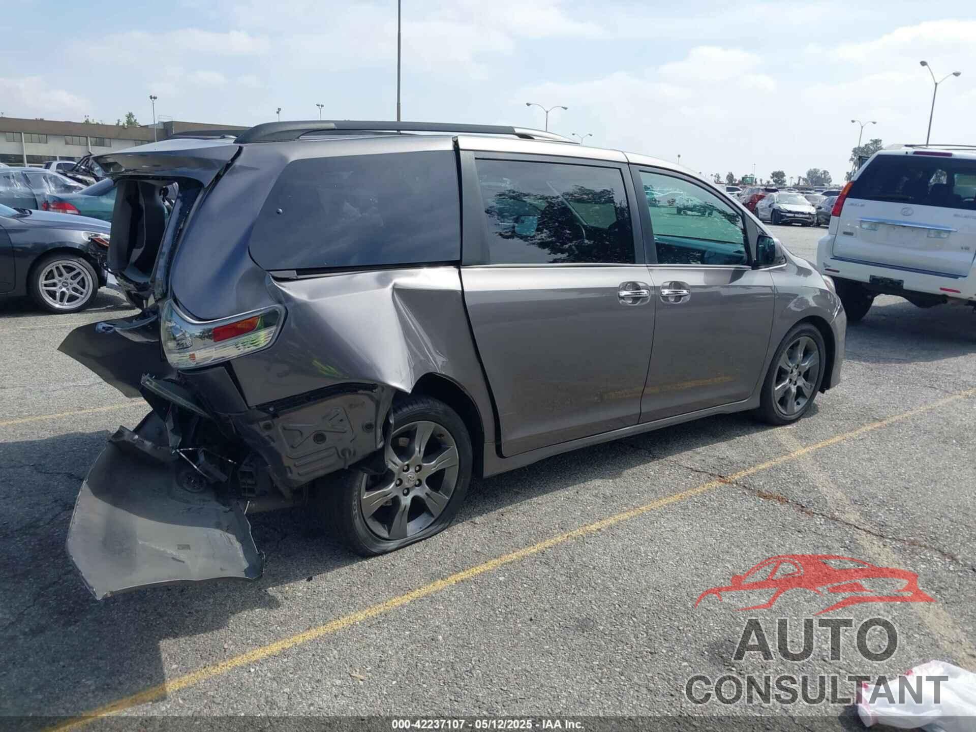 TOYOTA SIENNA 2015 - 5TDXK3DCXFS680767