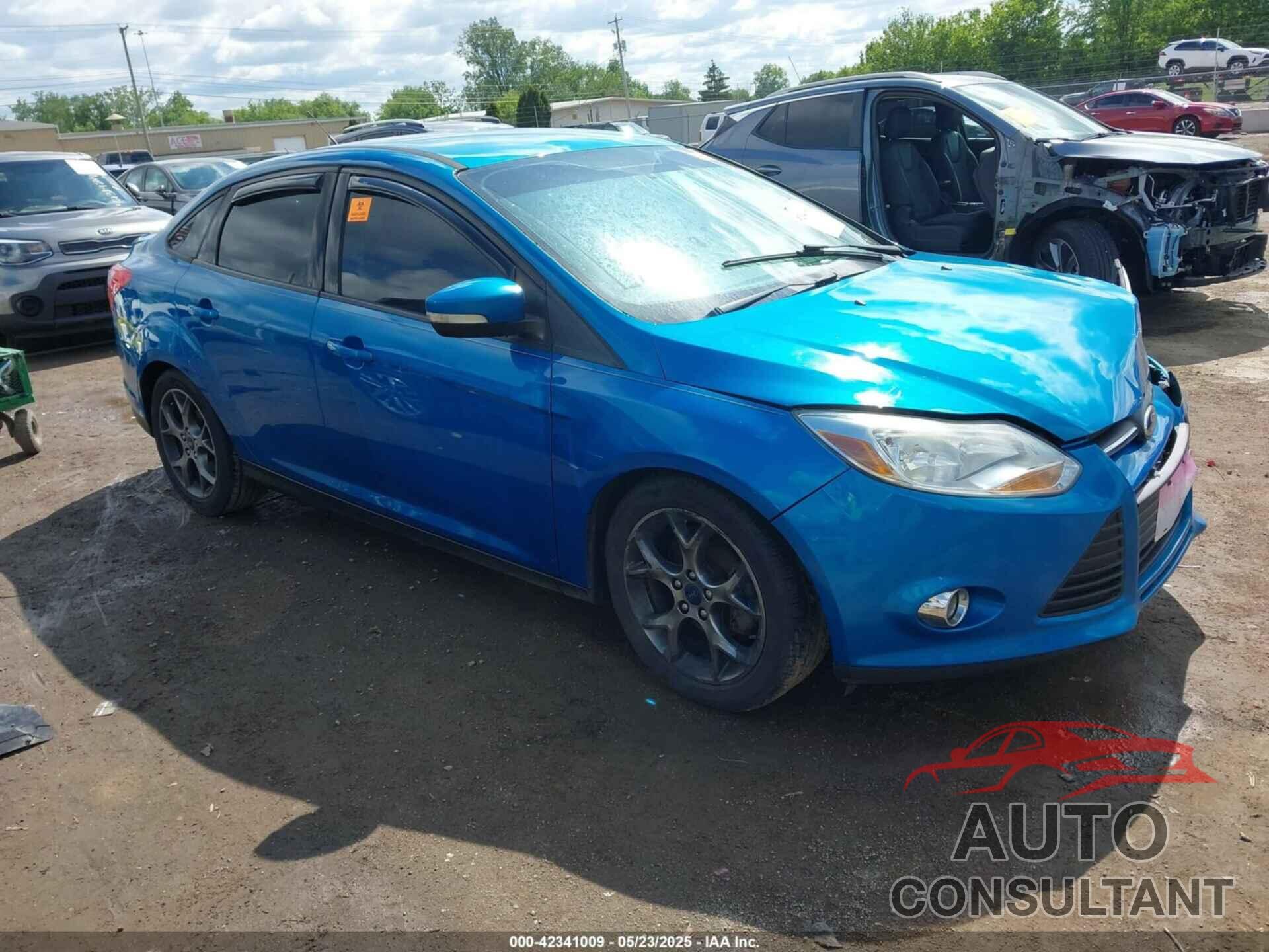 FORD FOCUS 2014 - 1FADP3F27EL275173