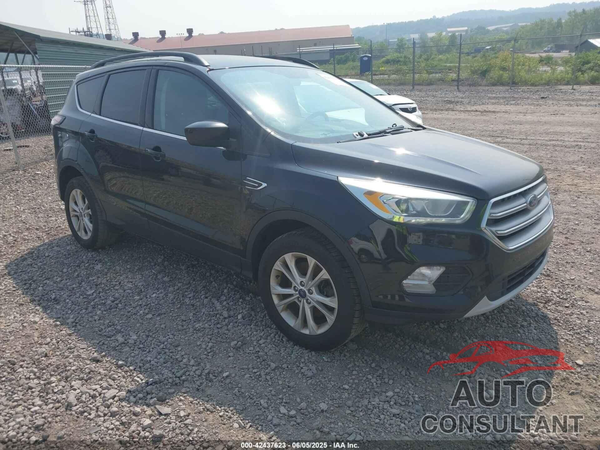 FORD ESCAPE 2017 - 1FMCU9GD5HUE00537