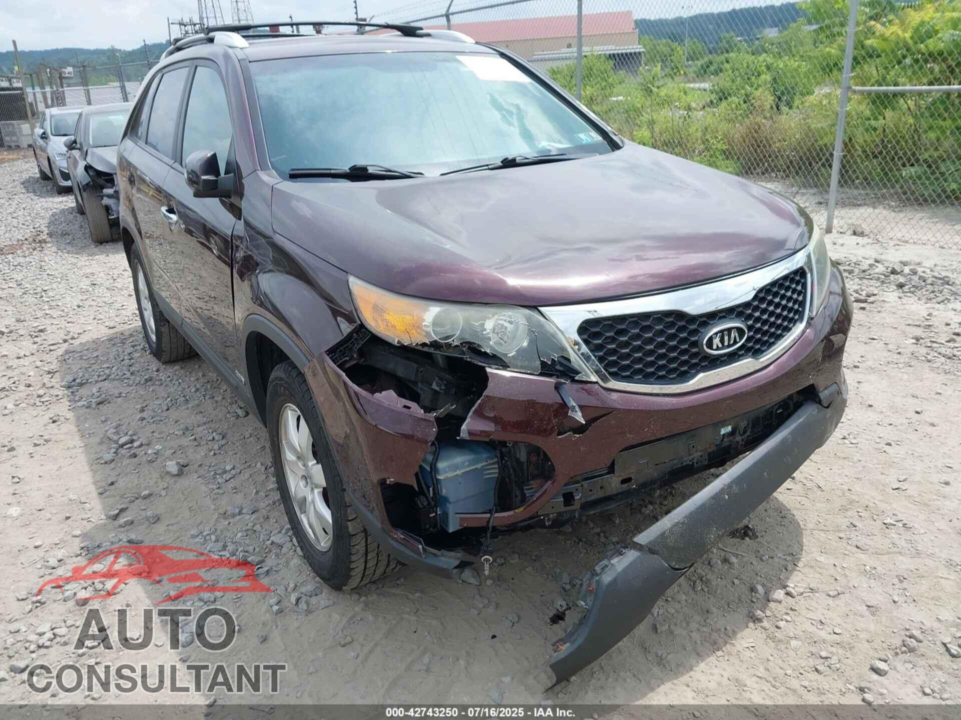 KIA SORENTO 2012 - 5XYKTCA64CG225895