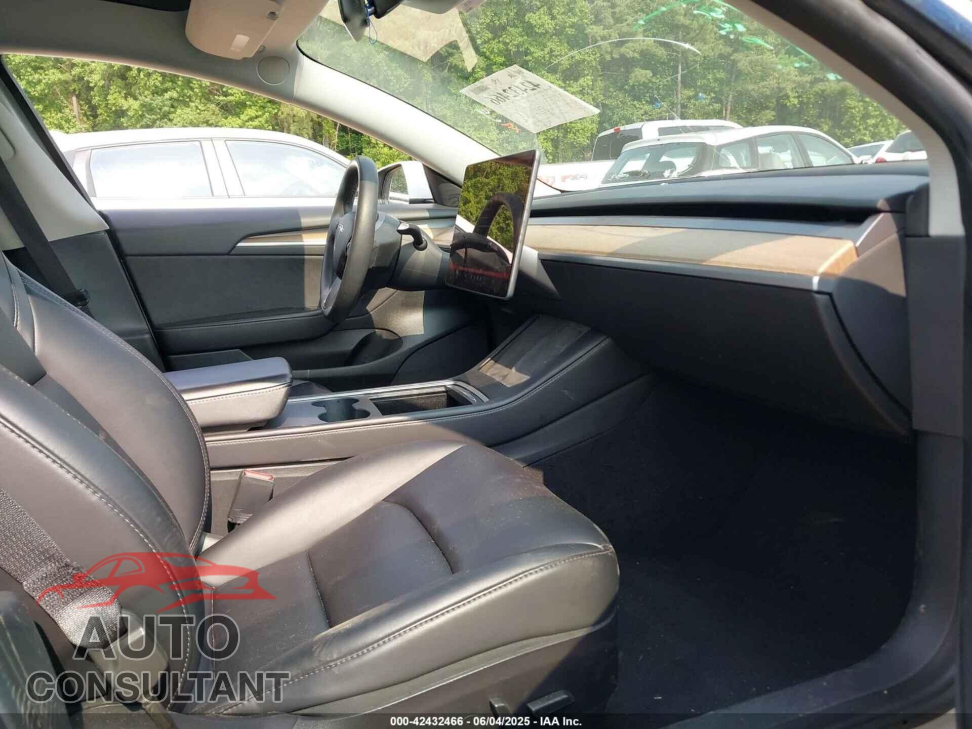 TESLA MODEL 3 2021 - 5YJ3E1EA1MF086741