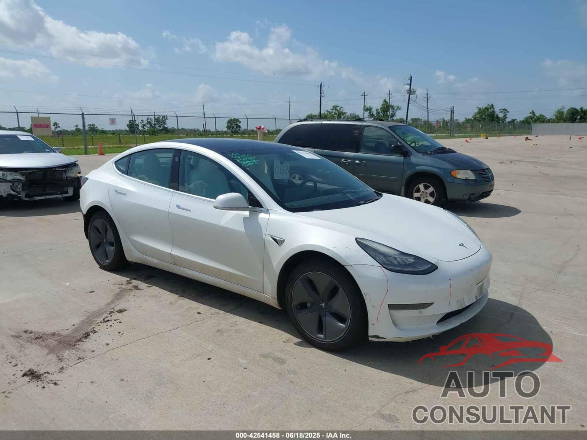 TESLA MODEL 3 2019 - 5YJ3E1EA6KF486503