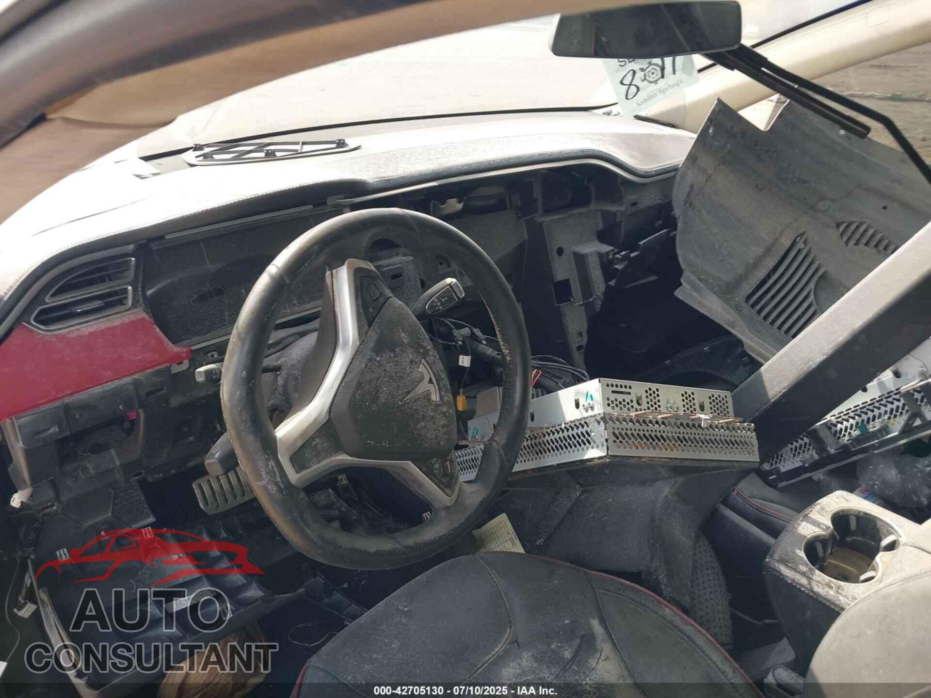 TESLA MODEL S 2013 - 5YJSA1DP2DFP05411