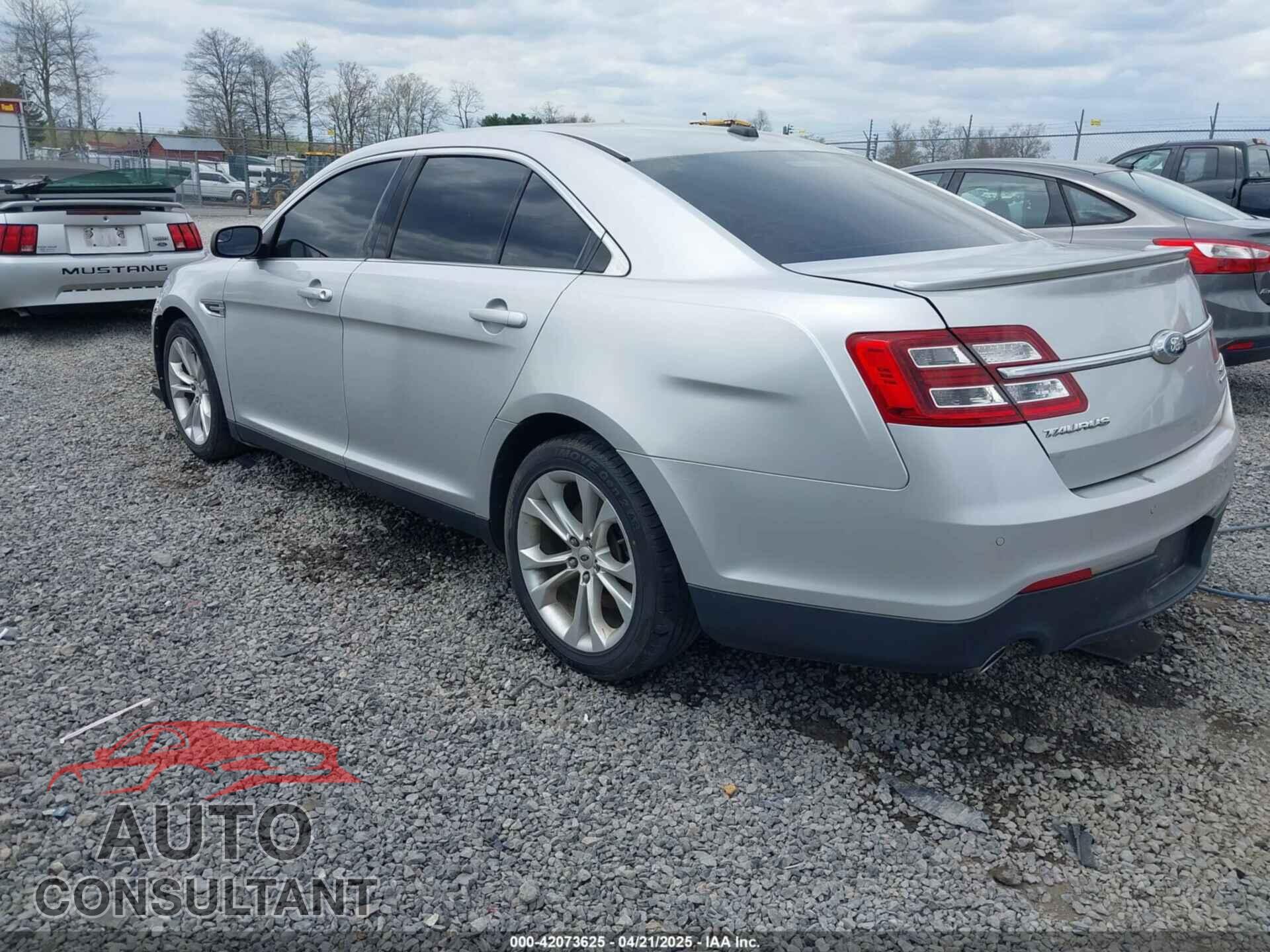 FORD TAURUS 2013 - 1FAHP2E80DG147902