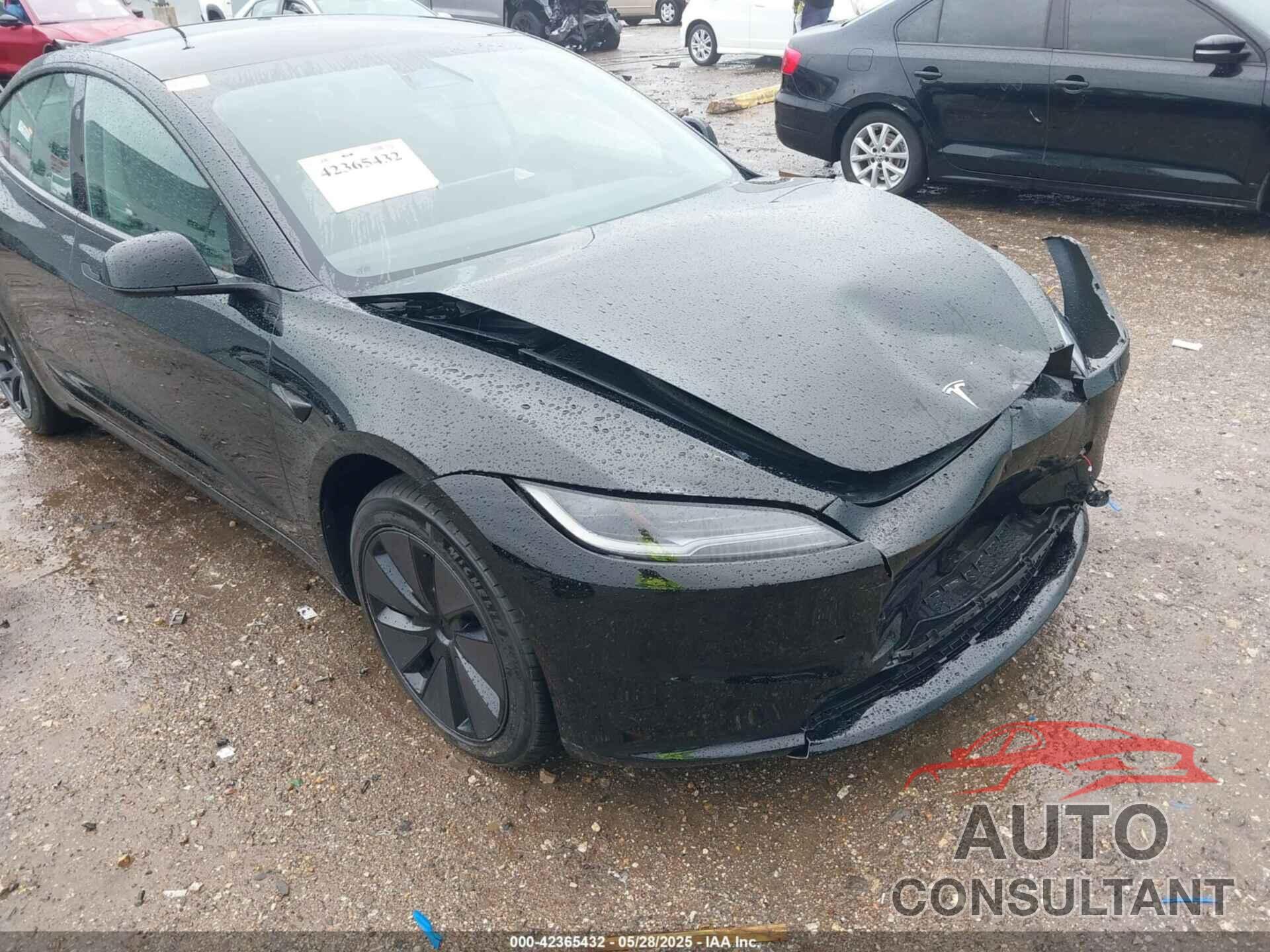 TESLA MODEL 3 2025 - 5YJ3E1EA3SF972055