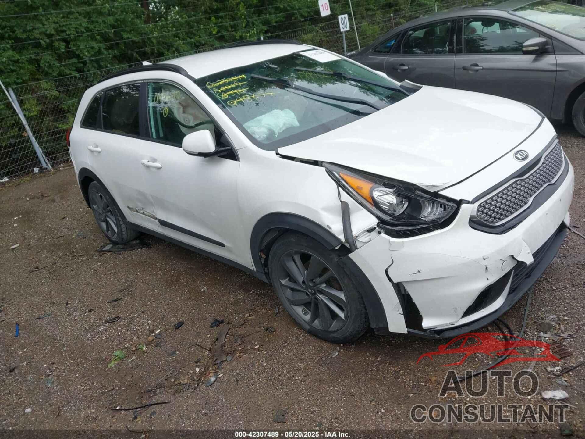 KIA NIRO 2017 - KNDCC3LC8H5045679