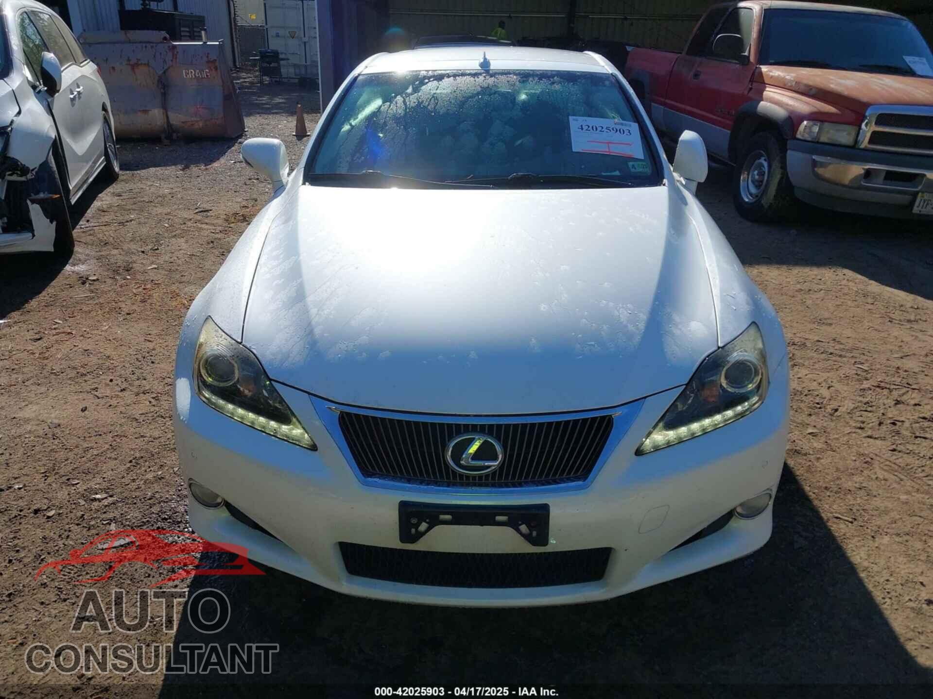 LEXUS IS 250C 2012 - JTHFF2C20C2524497