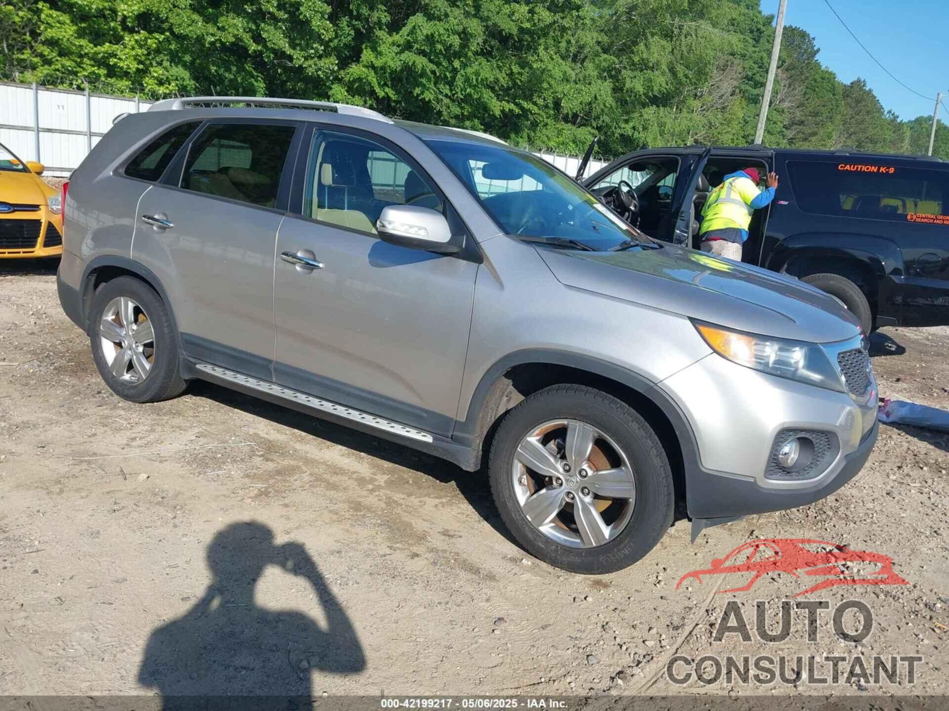 KIA SORENTO 2013 - 5XYKU4A6XDG345785