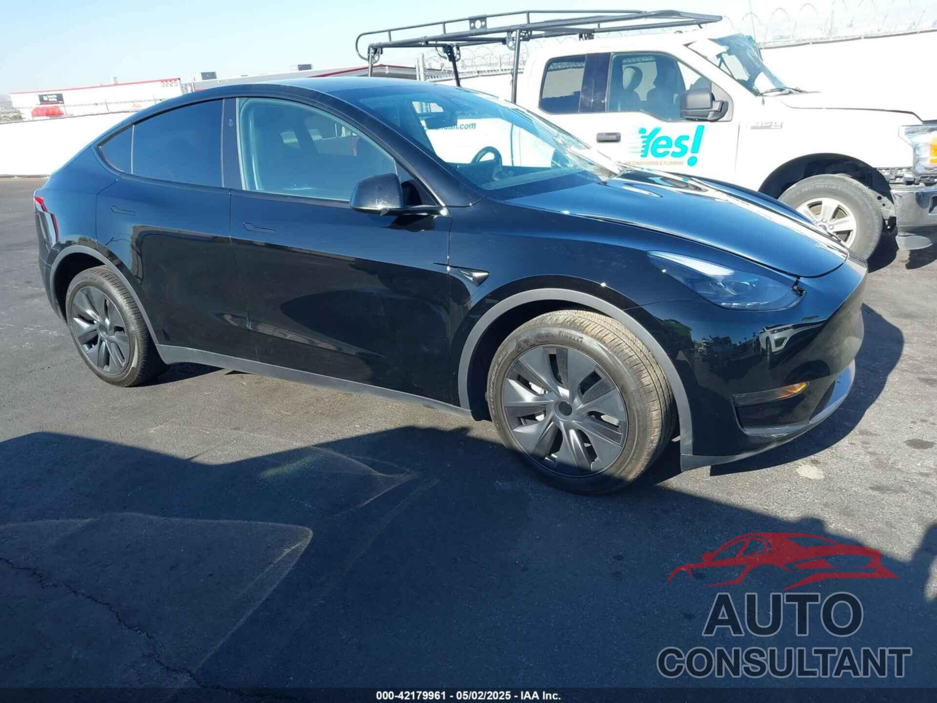 TESLA MODEL Y 2025 - 7SAYGDED1SF217131