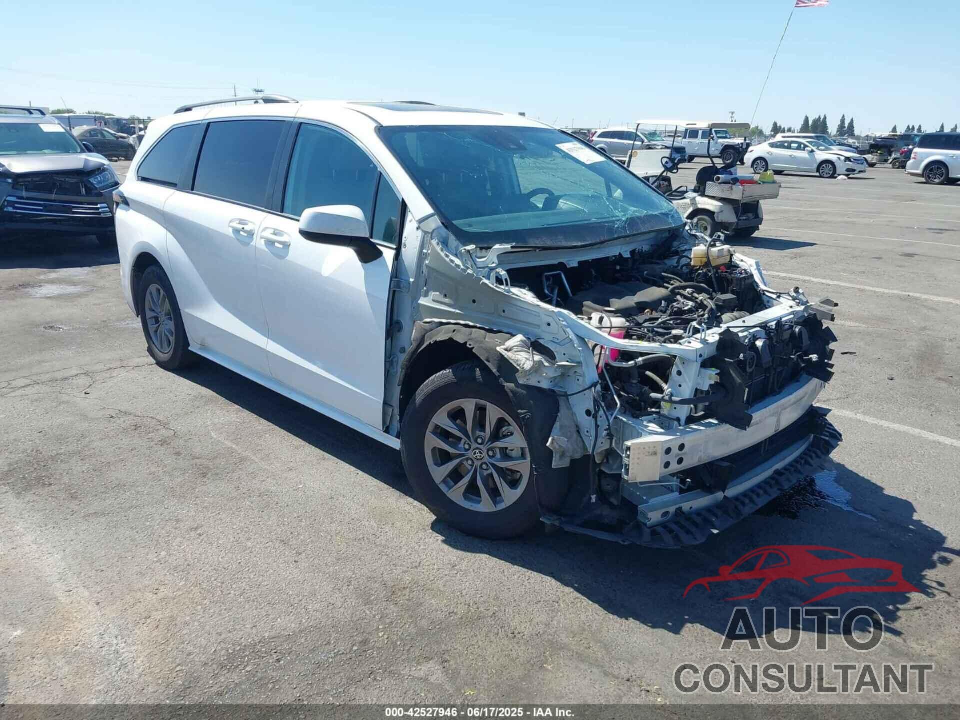 TOYOTA SIENNA 2022 - 5TDBRKEC1NS104739
