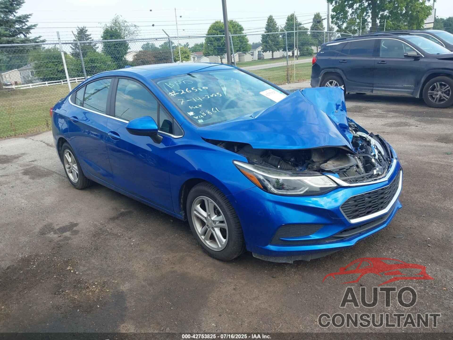CHEVROLET CRUZE 2018 - 1G1BE5SM8J7108861