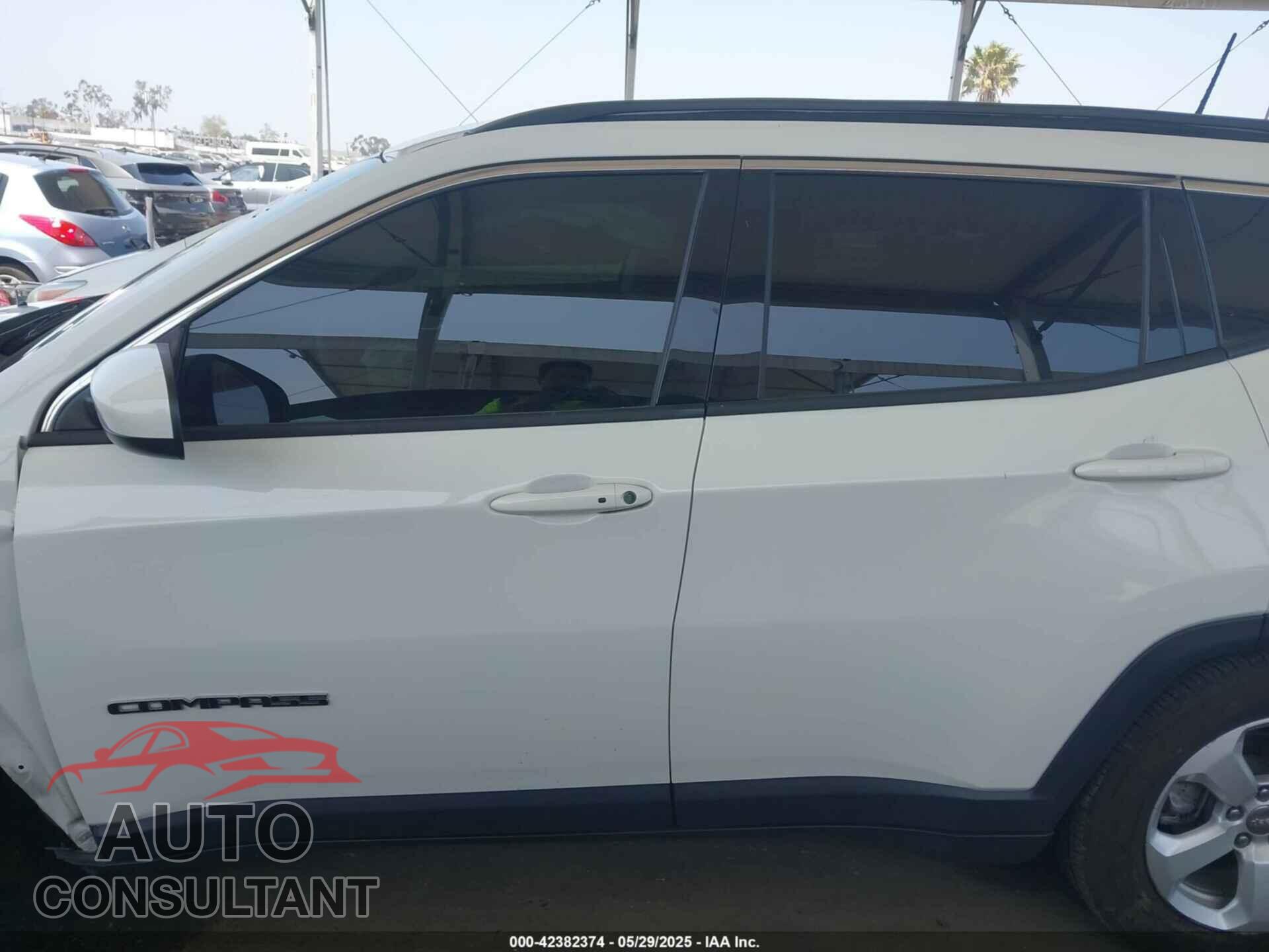 JEEP COMPASS 2020 - 3C4NJCBB8LT141375