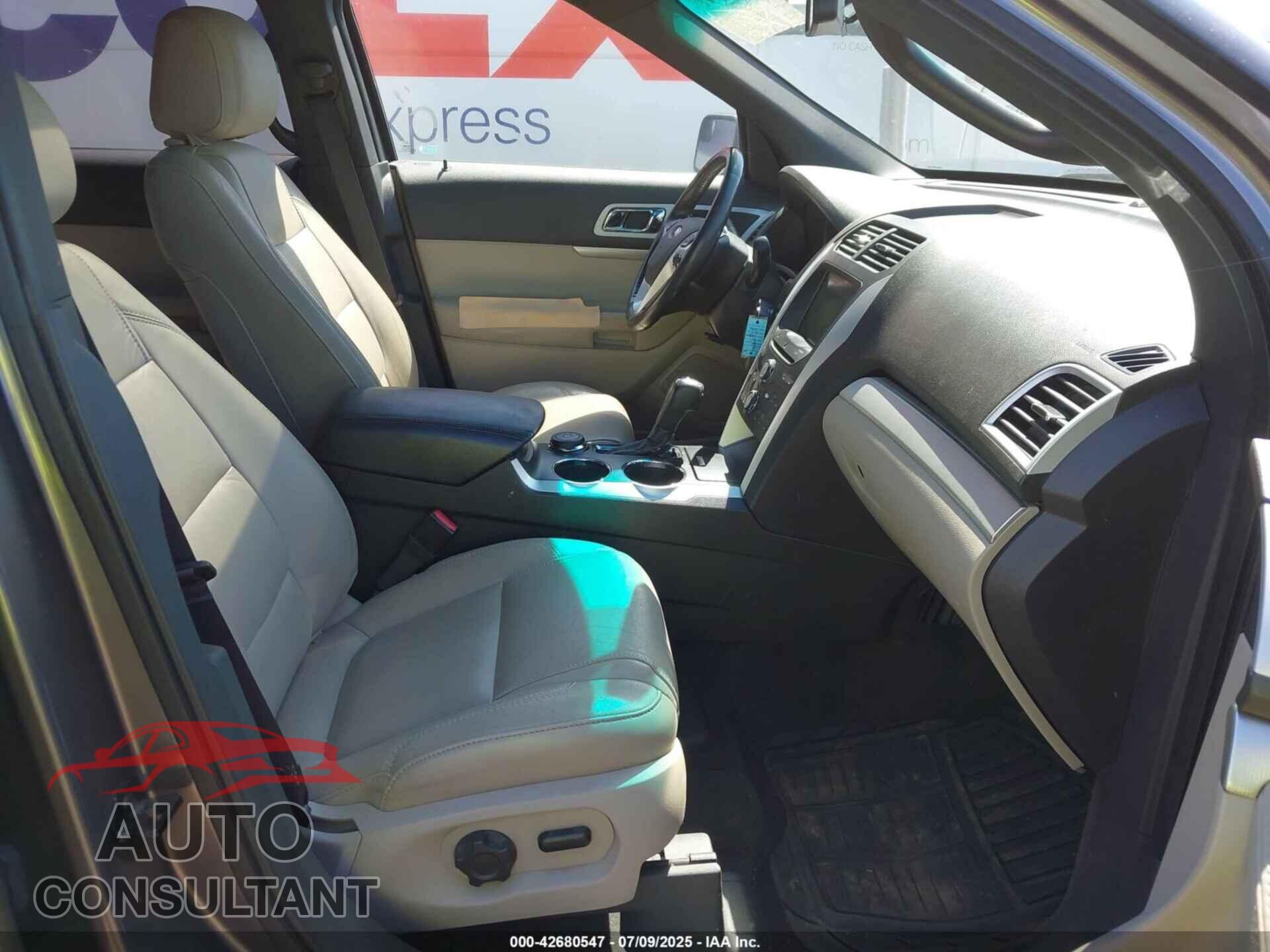 FORD EXPLORER 2011 - 1FMHK8D82BGA47029