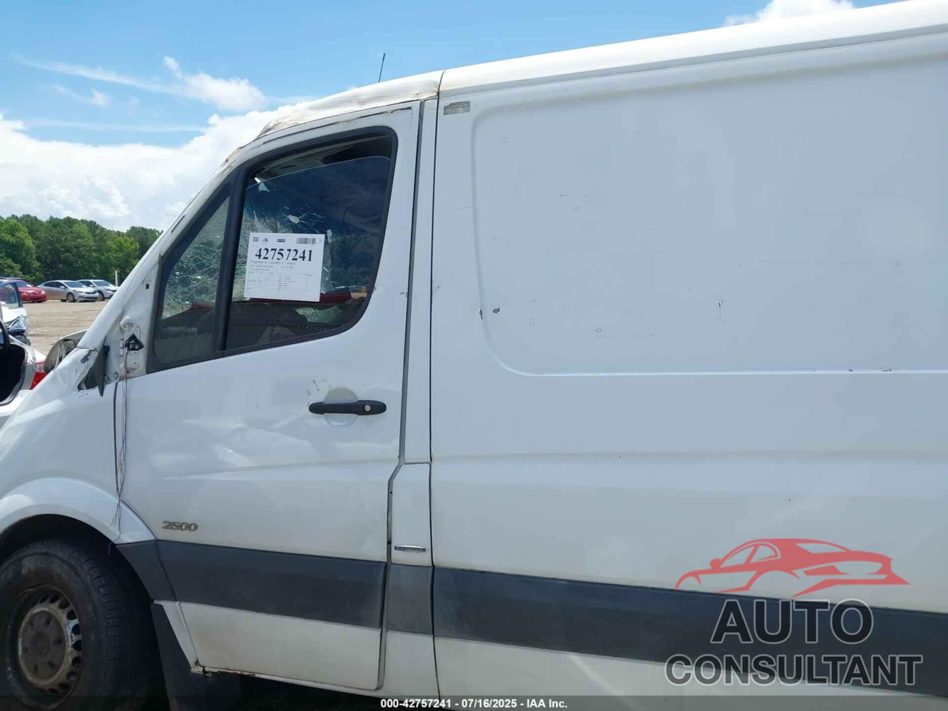 MERCEDES-BENZ SPRINTER VAN 2500 2010 - WD3PE7CC9A5462487