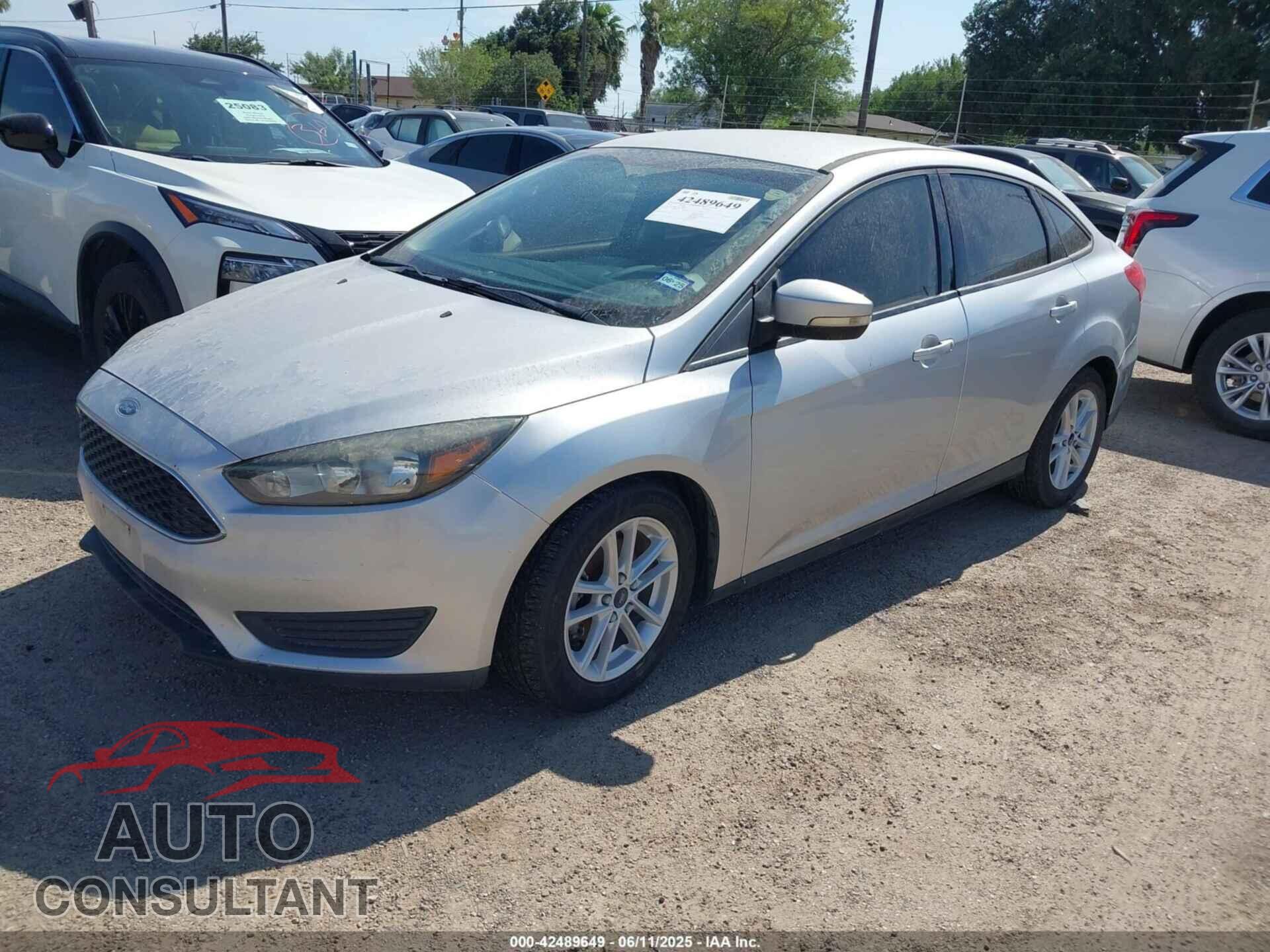 FORD FOCUS 2017 - 1FADP3F21HL318927