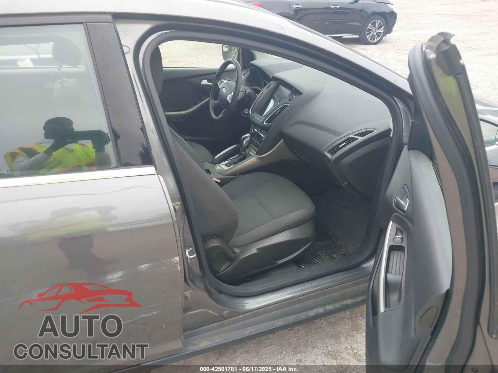 FORD FOCUS 2012 - 1FAHP3H20CL330879