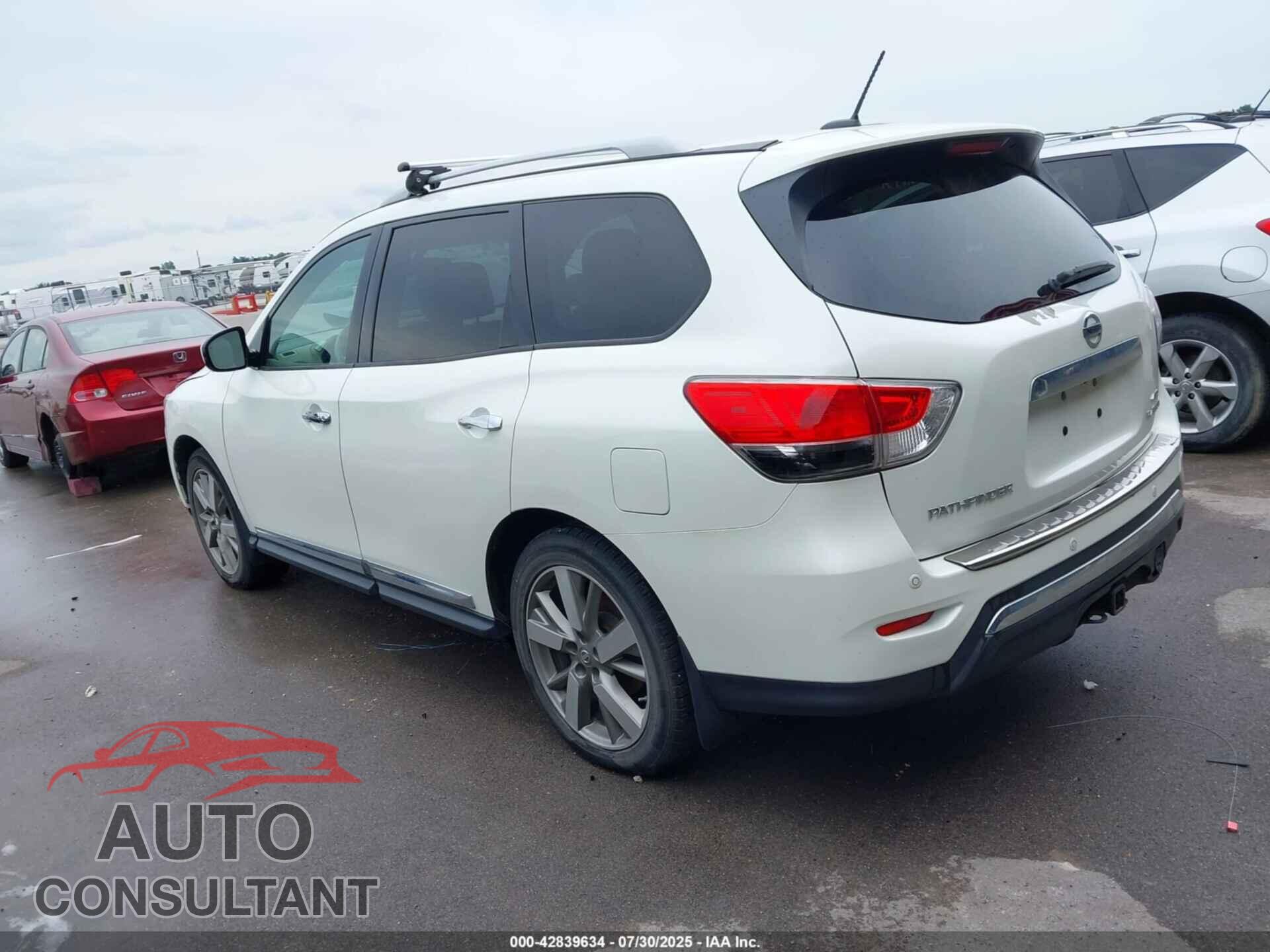 NISSAN PATHFINDER 2015 - 5N1AR2MM6FC673025