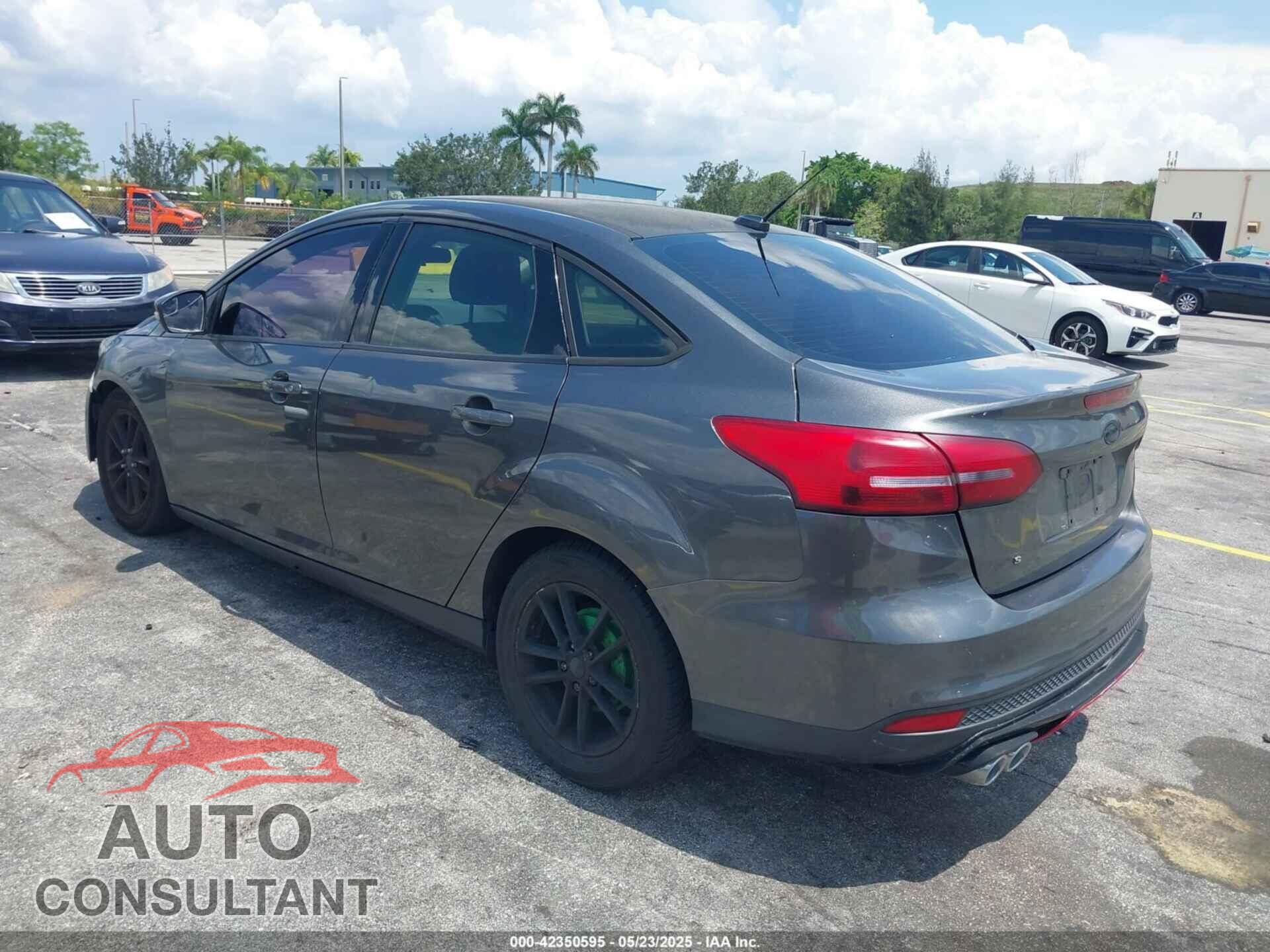 FORD FOCUS 2017 - 1FADP3F29HL201418