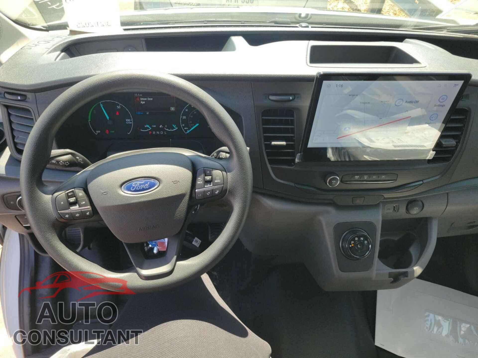 FORD TRANSIT 2025 - 1FTBW1YM2SKA13019