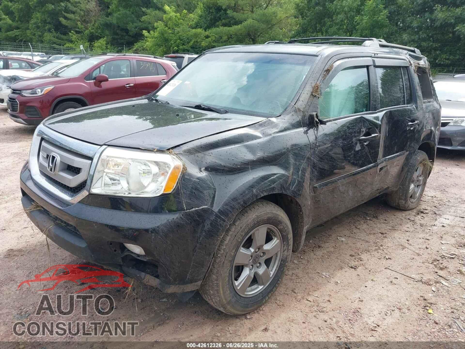 HONDA PILOT 2011 - 5FNYF4H71BB021776