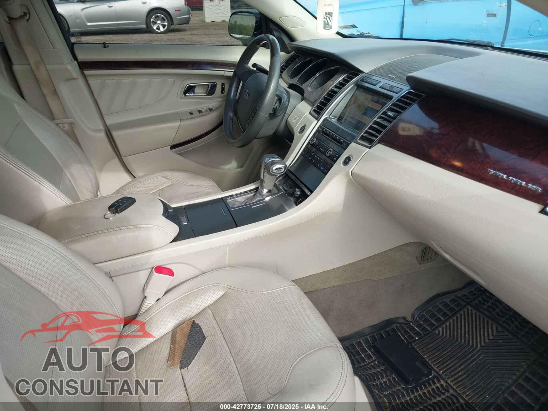 FORD TAURUS 2011 - 1FAHP2FW1BG110593