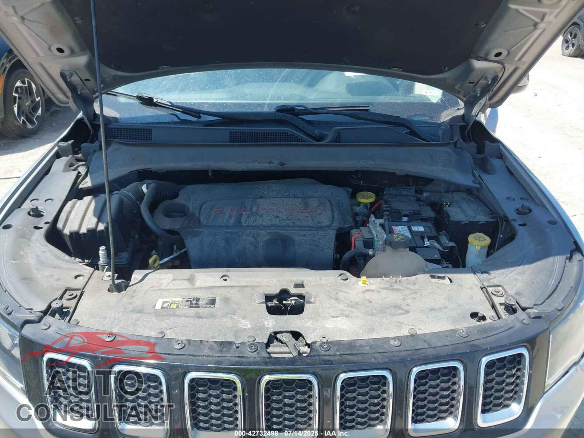 JEEP COMPASS 2018 - 3C4NJDBB4JT397872