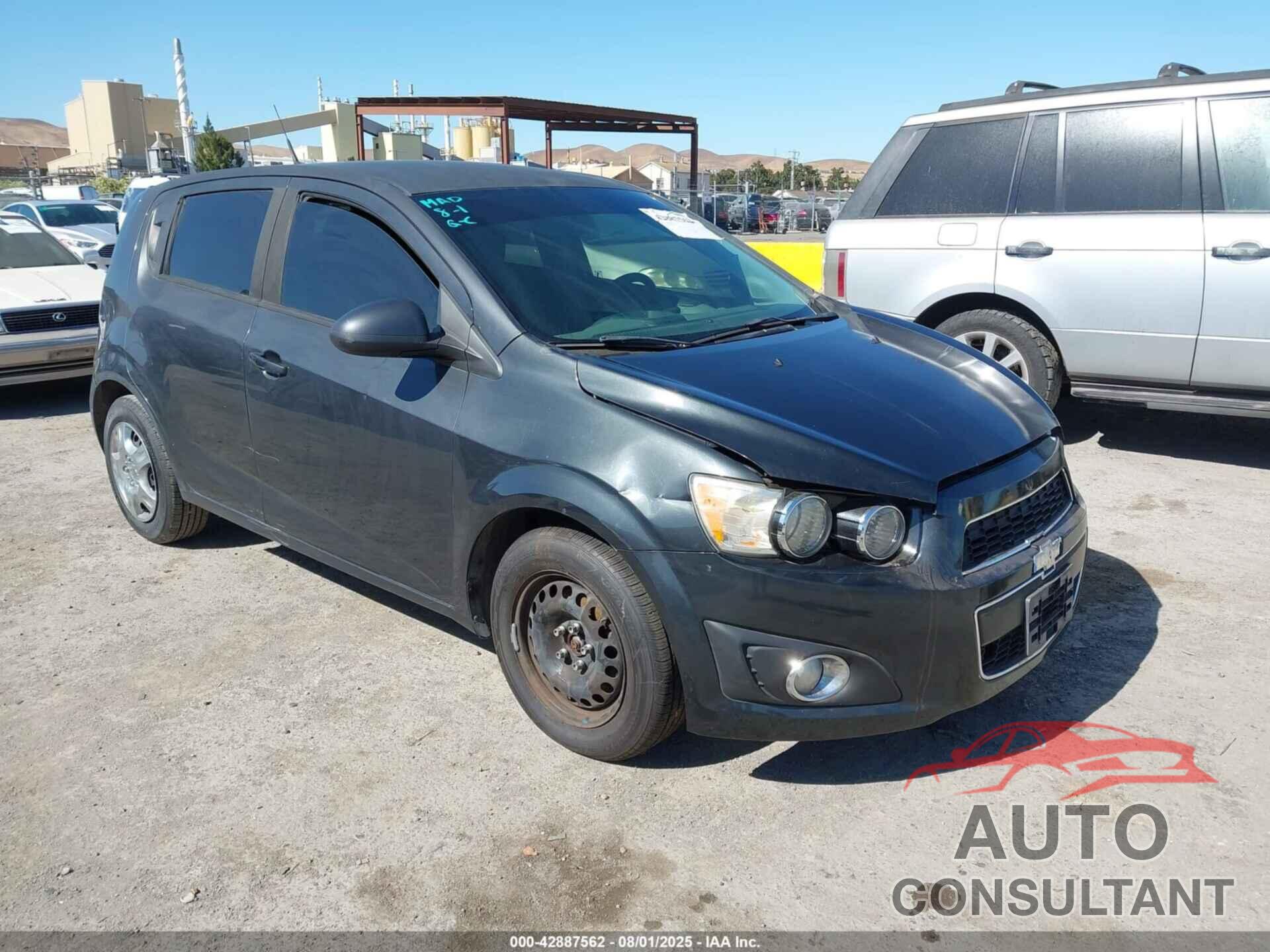 CHEVROLET SONIC 2014 - 1G1JA6SG8E4194669