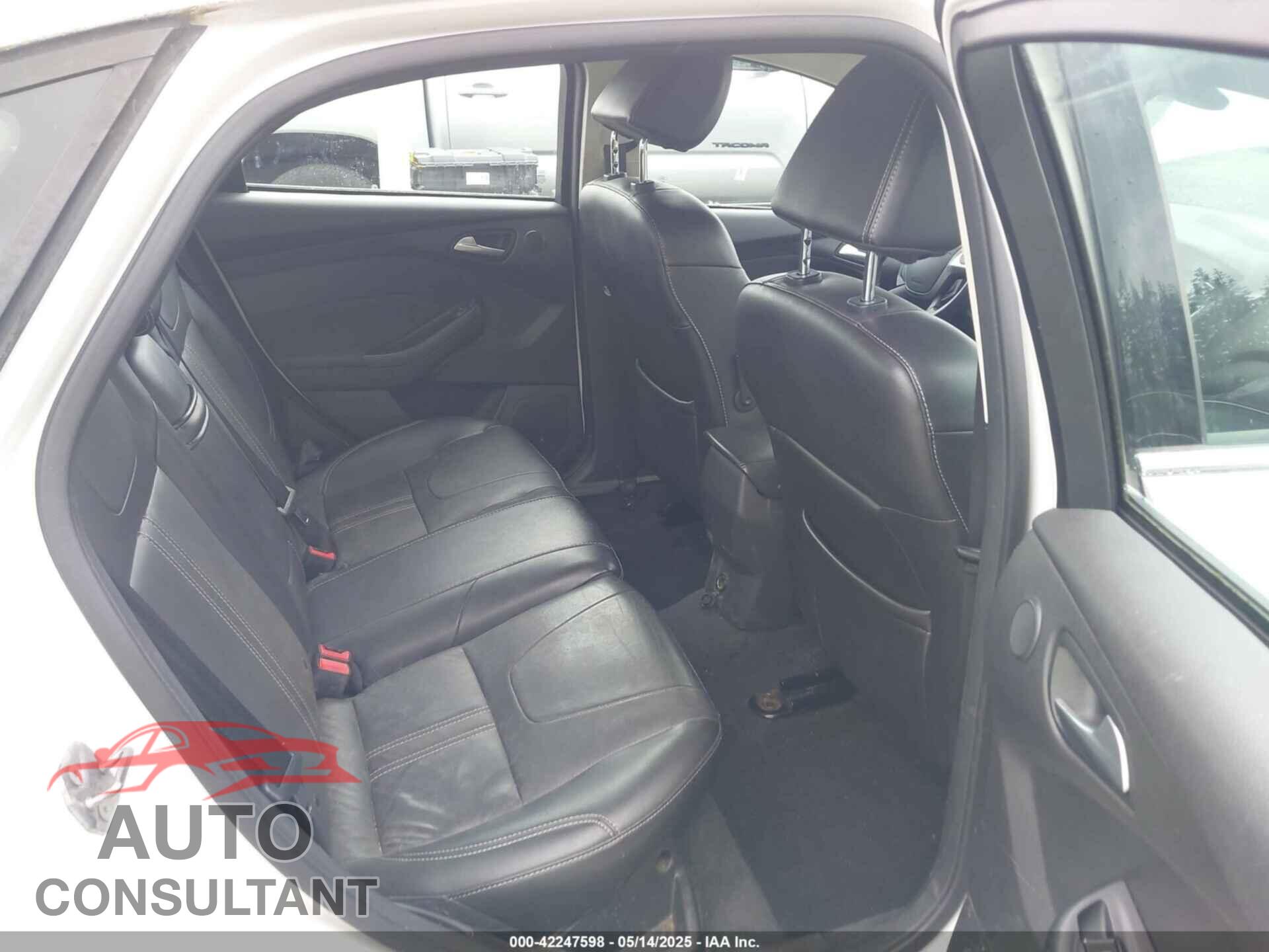 FORD FOCUS 2012 - 1FAHP3J21CL415532