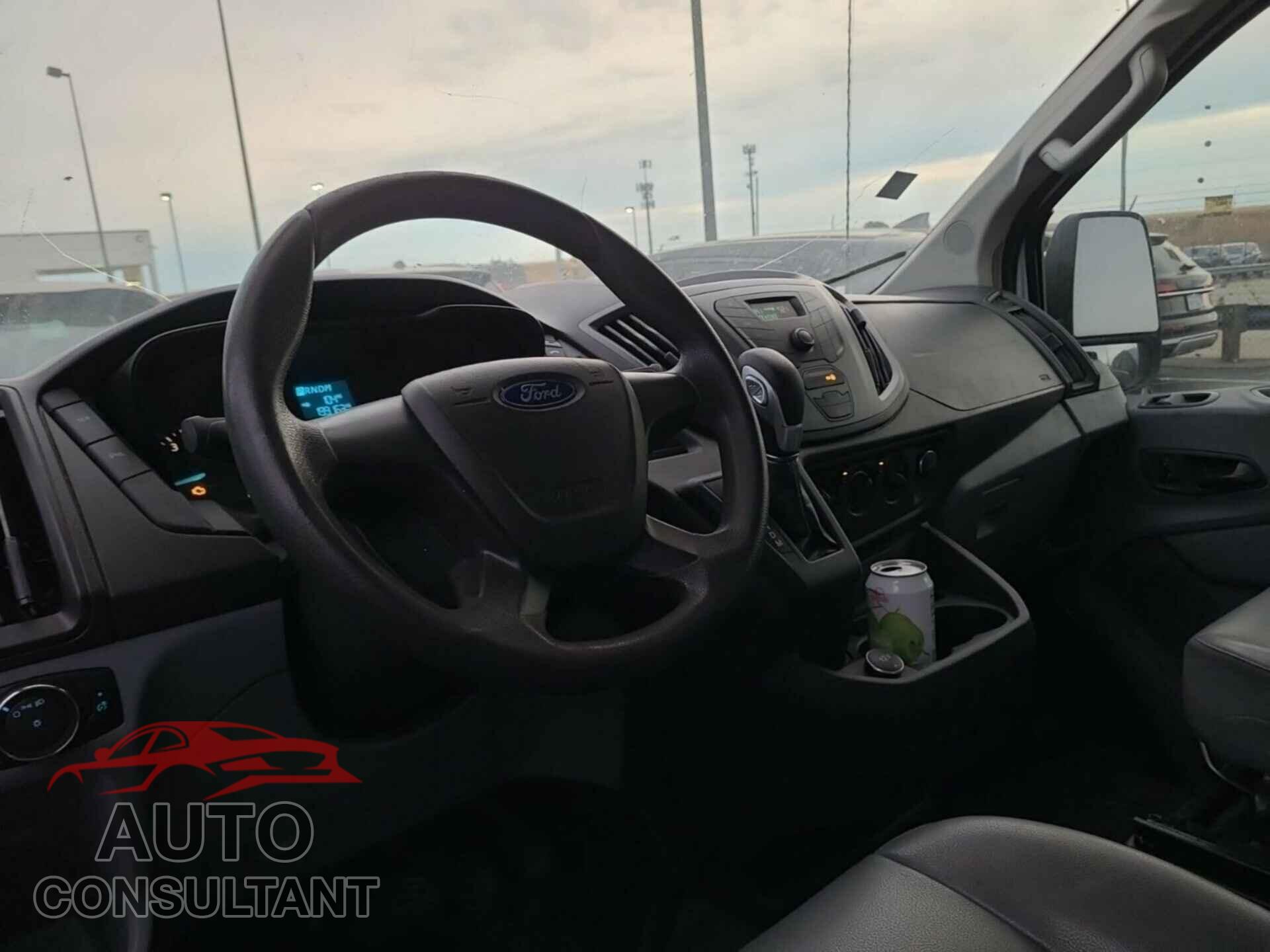 FORD TRANSIT 2017 - 1FTBW2YM4HKB04856