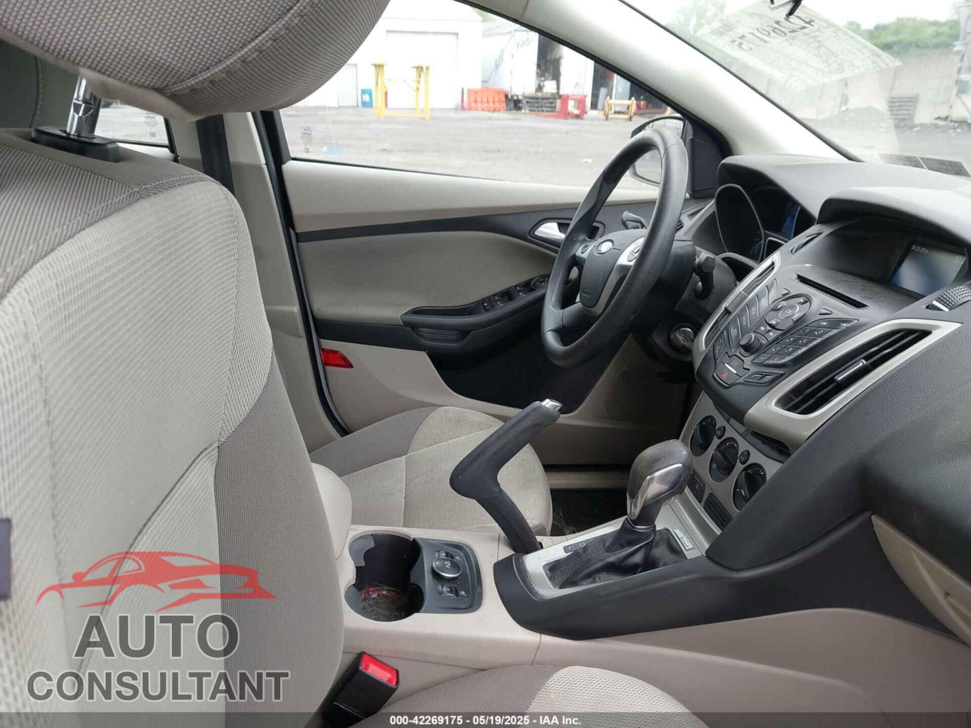 FORD FOCUS 2014 - 1FADP3F2XEL308862