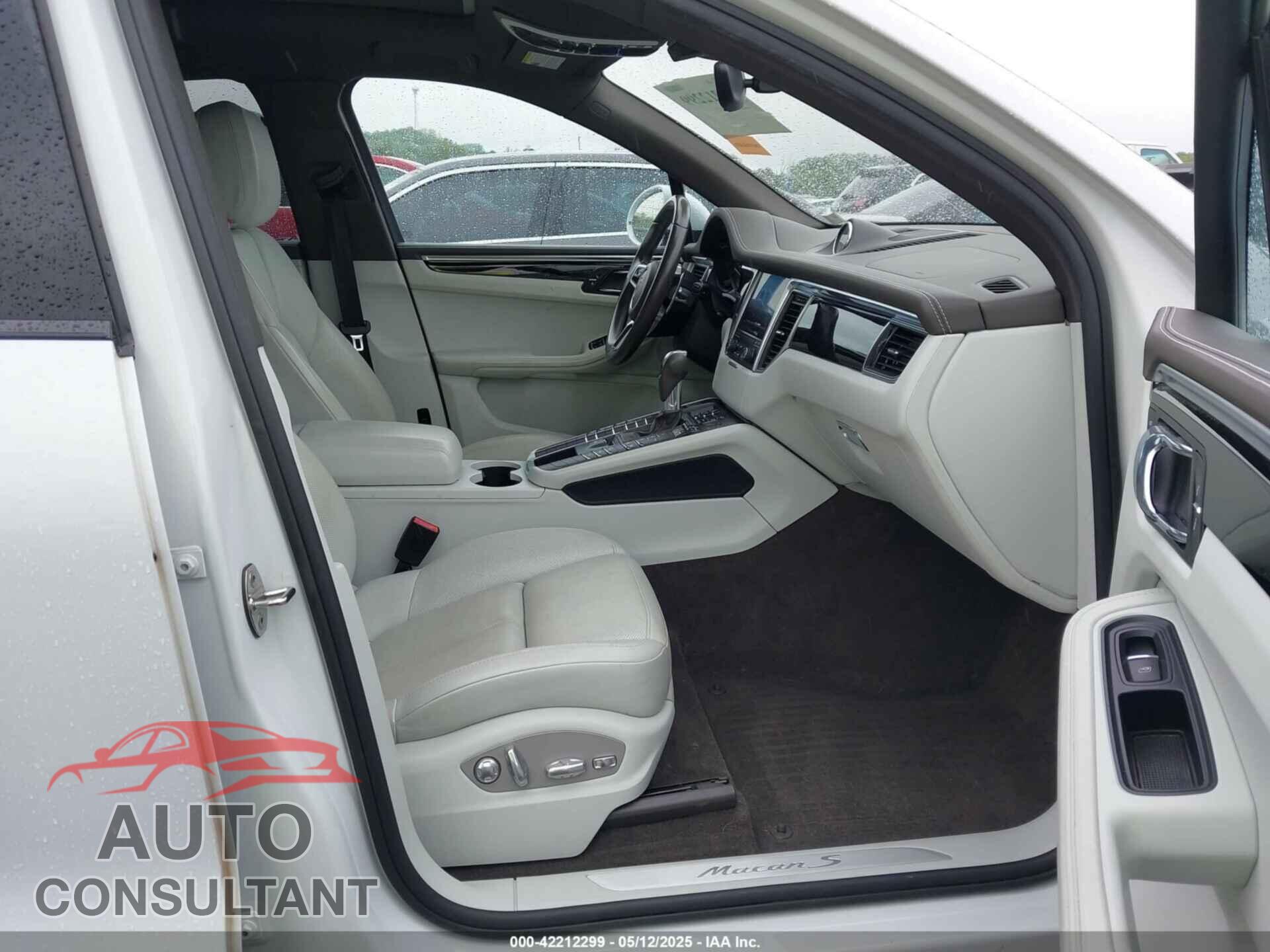 PORSCHE MACAN 2017 - WP1AB2A50HLB19003
