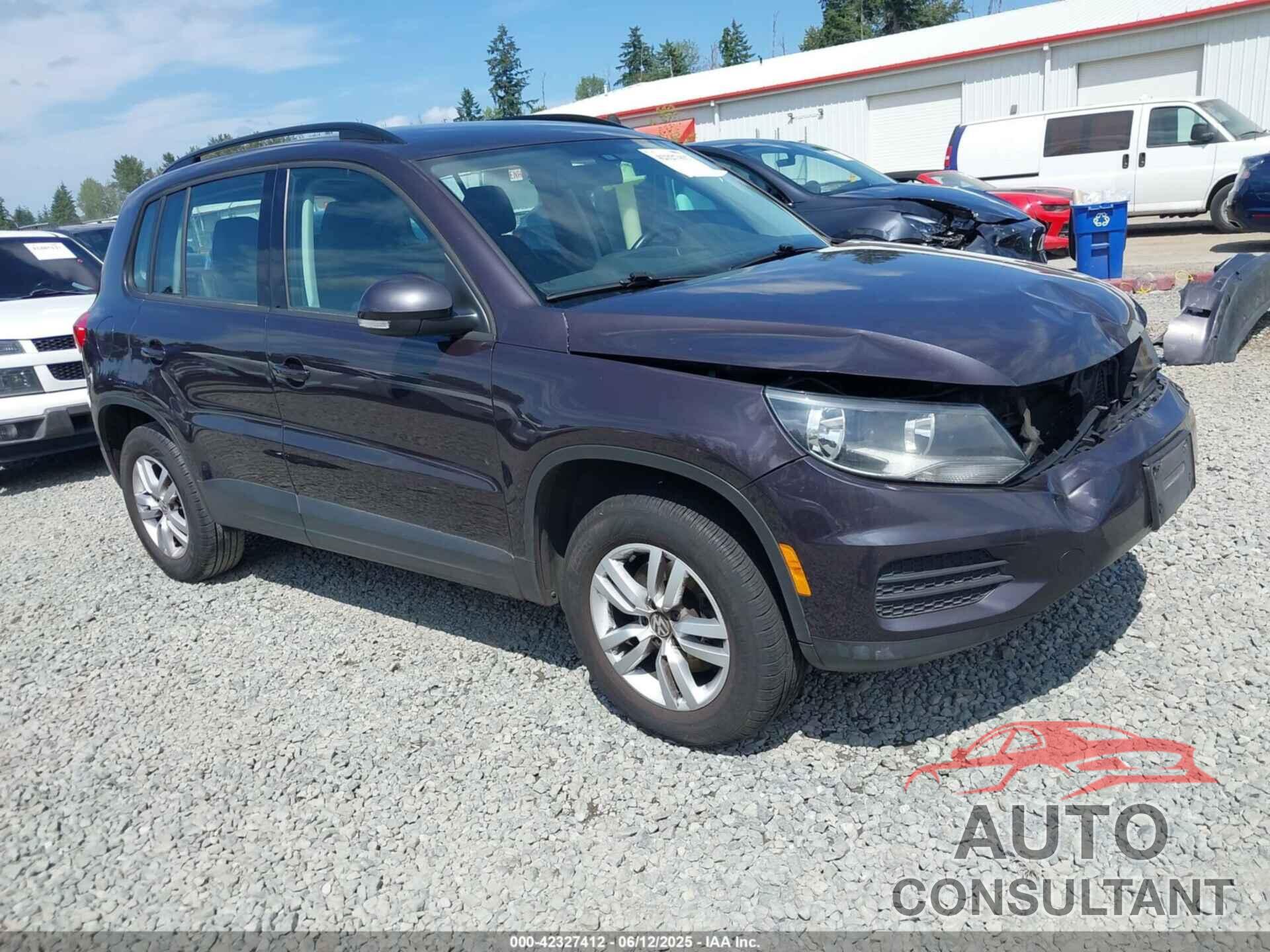 VOLKSWAGEN TIGUAN 2016 - WVGAV7AX8GW539415