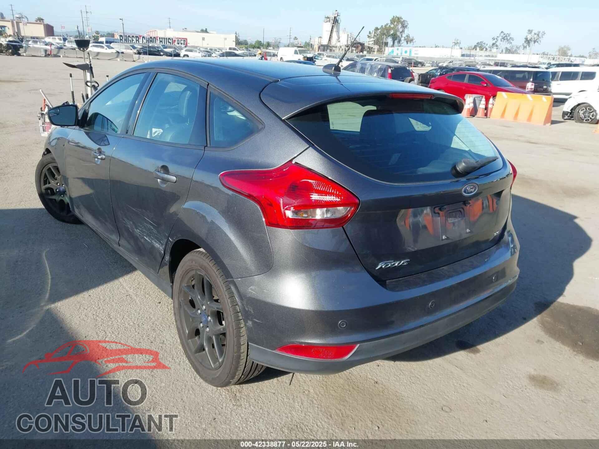FORD FOCUS 2016 - 1FADP3K20GL407103