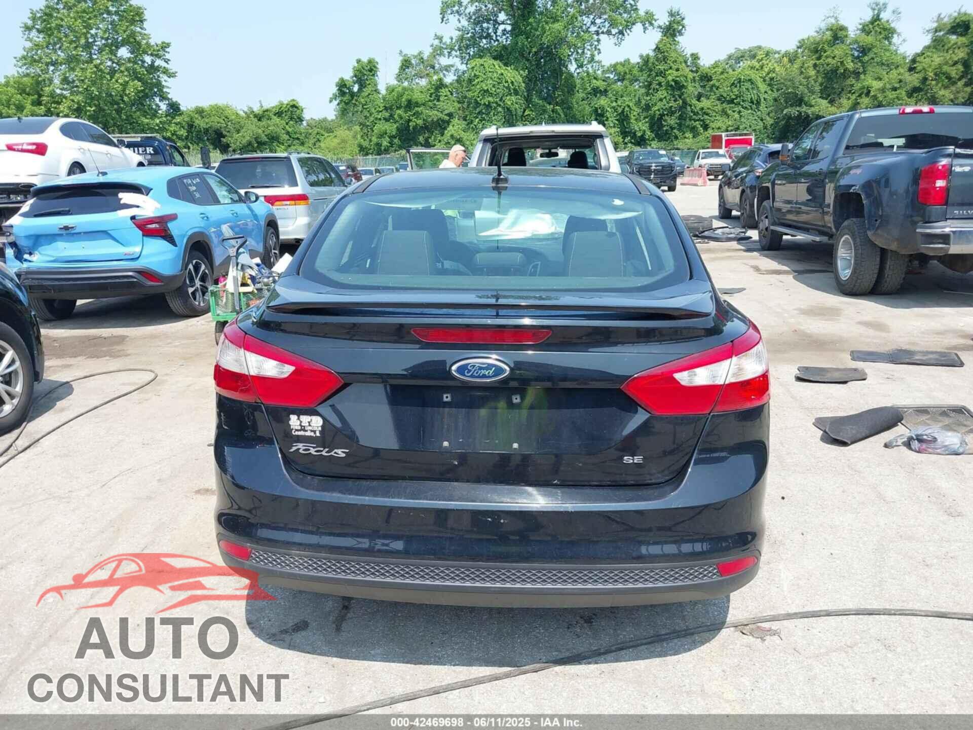 FORD FOCUS 2012 - 1FAHP3F28CL255965