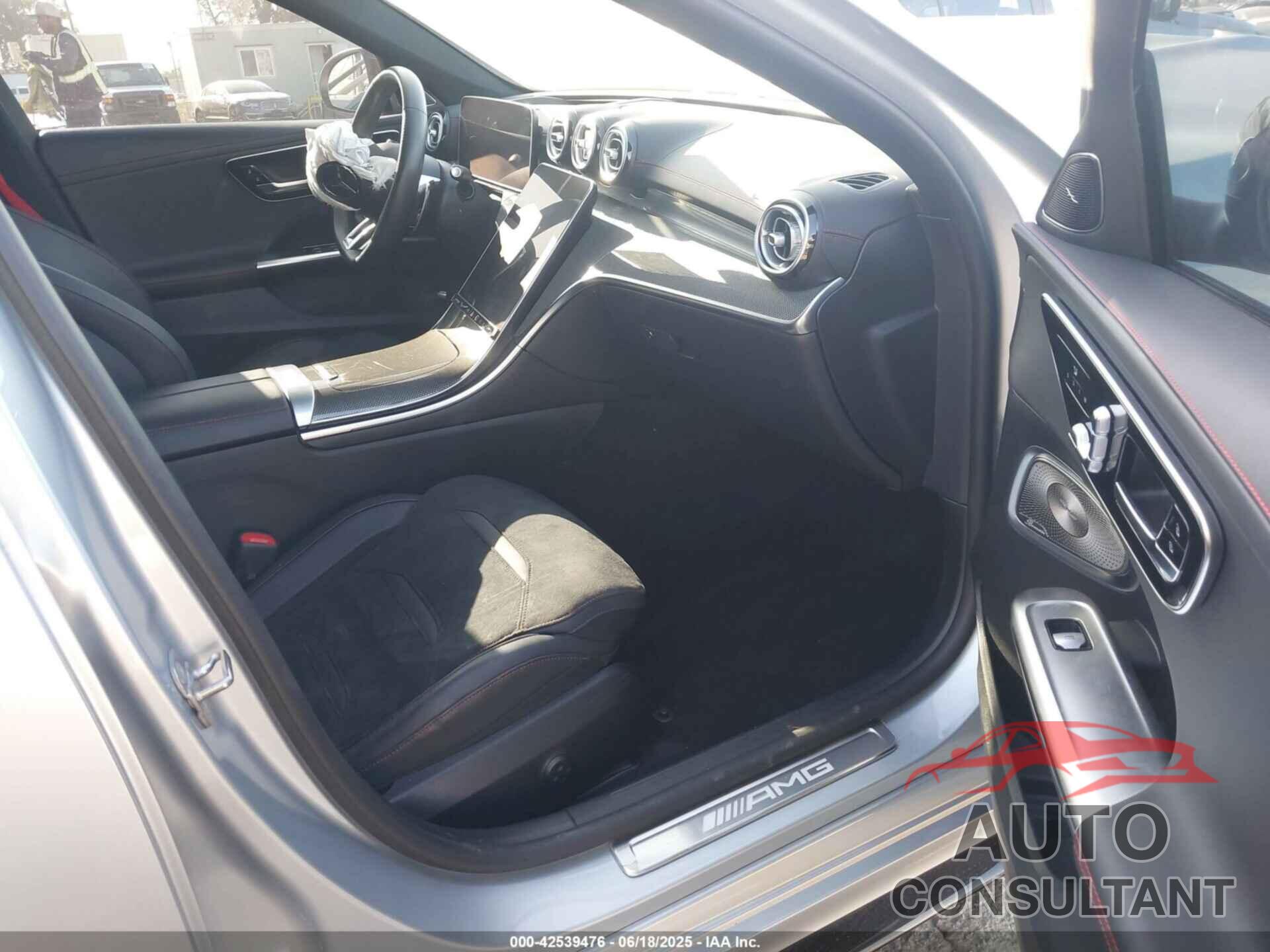 MERCEDES-BENZ AMG C 43 2024 - W1KAF8HB2RR229768