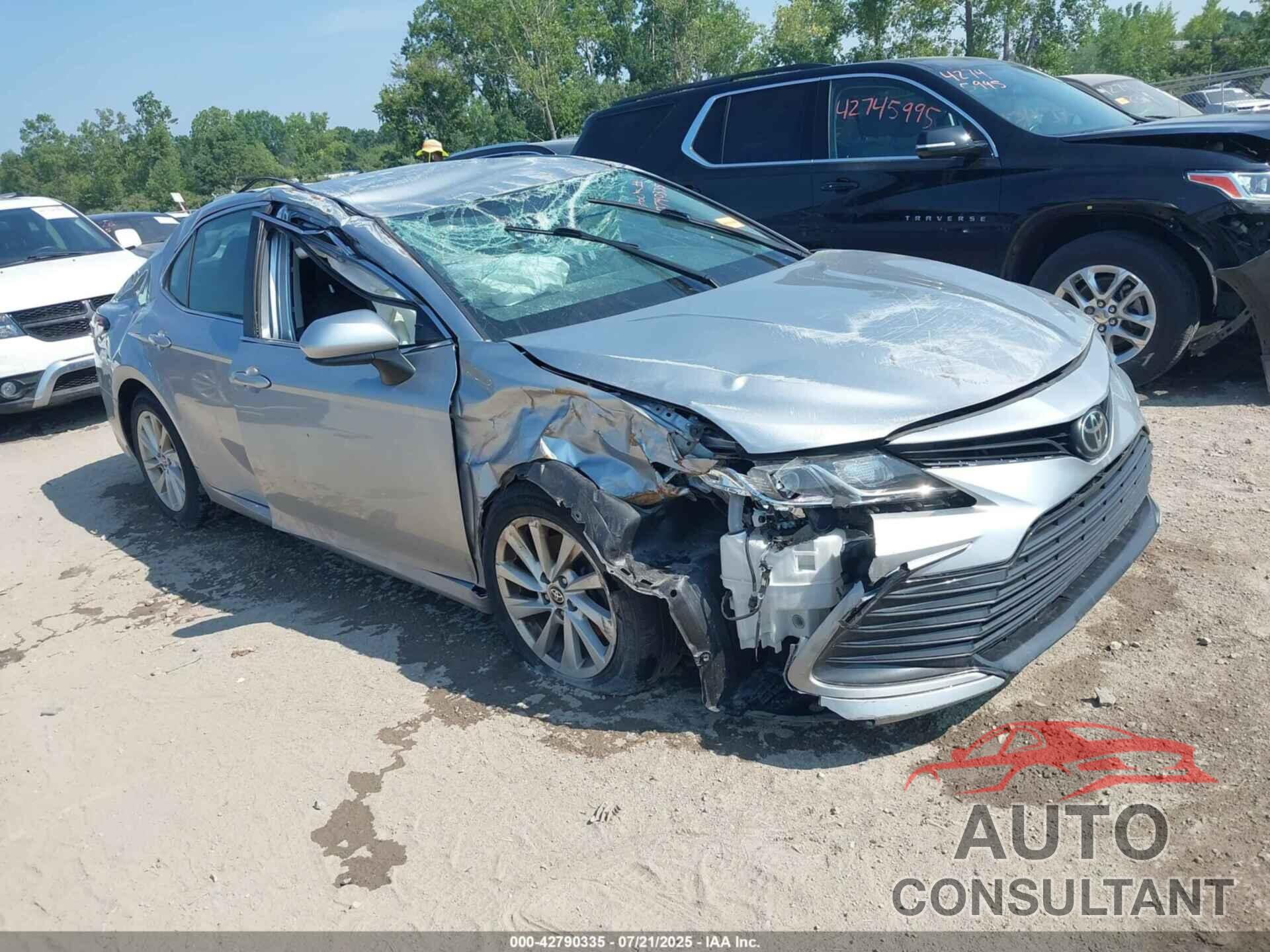 TOYOTA CAMRY 2021 - 4T1C11AKXMU574499
