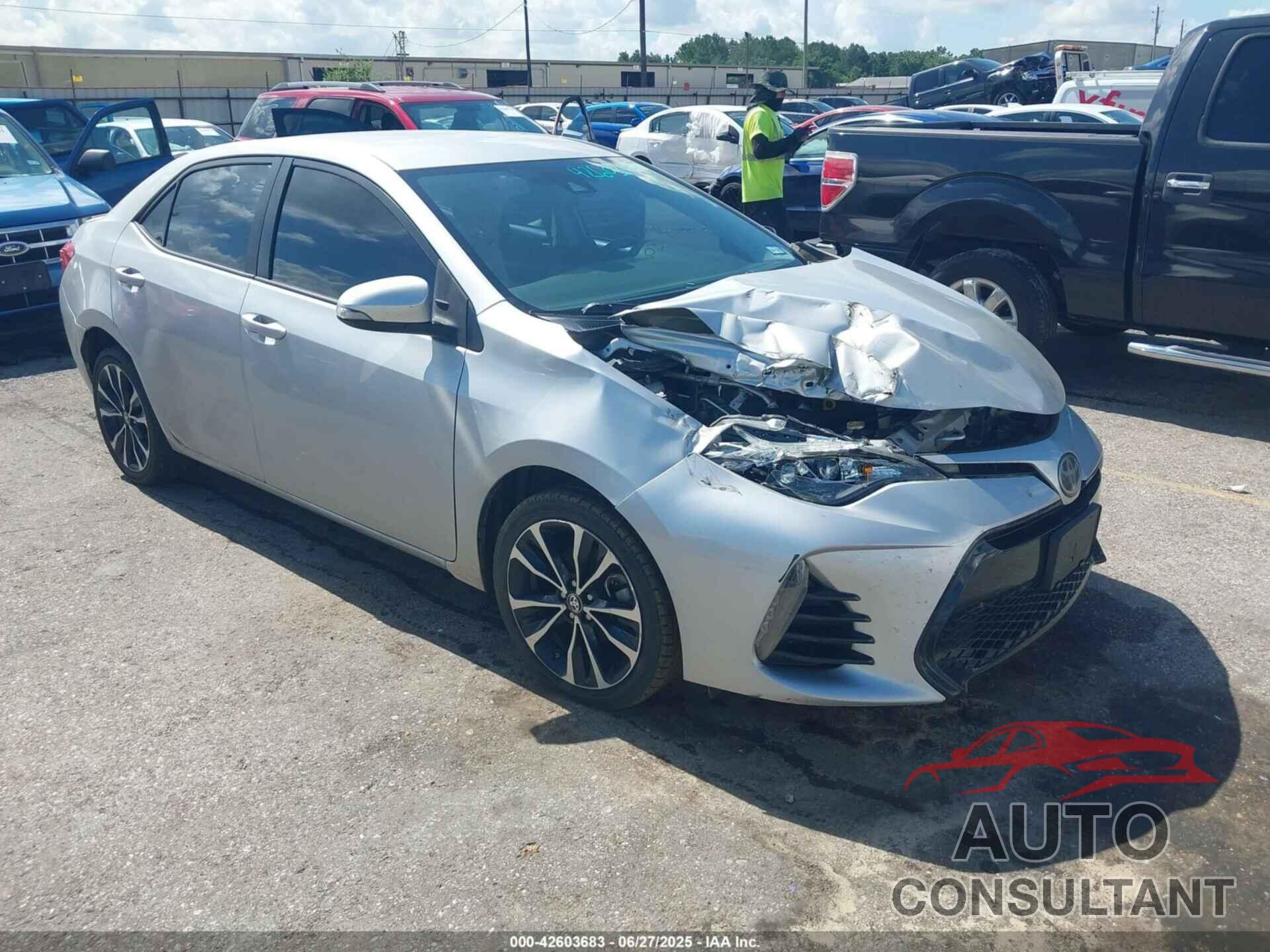 TOYOTA COROLLA 2017 - 5YFBURHE8HP632084