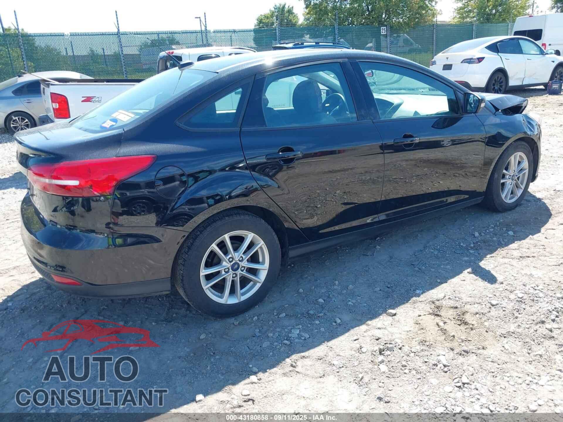 FORD FOCUS 2017 - 1FADP3F21HL321858
